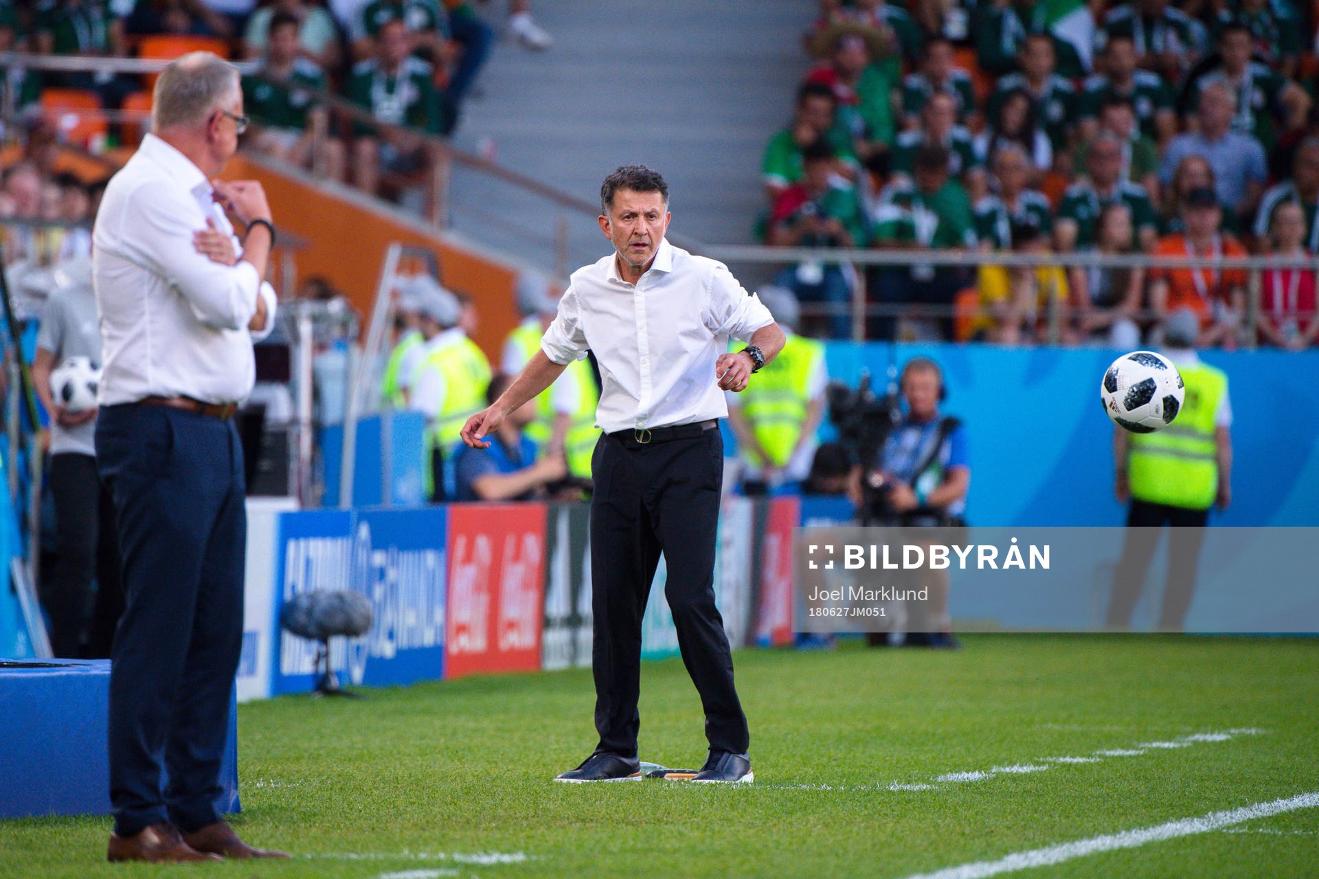 Head coach Juan Carlos Osorio of Mexico during the FIFA World Cup group stage match between Mexico and Sweden on June 27, 2018 in Ekaterinburg.