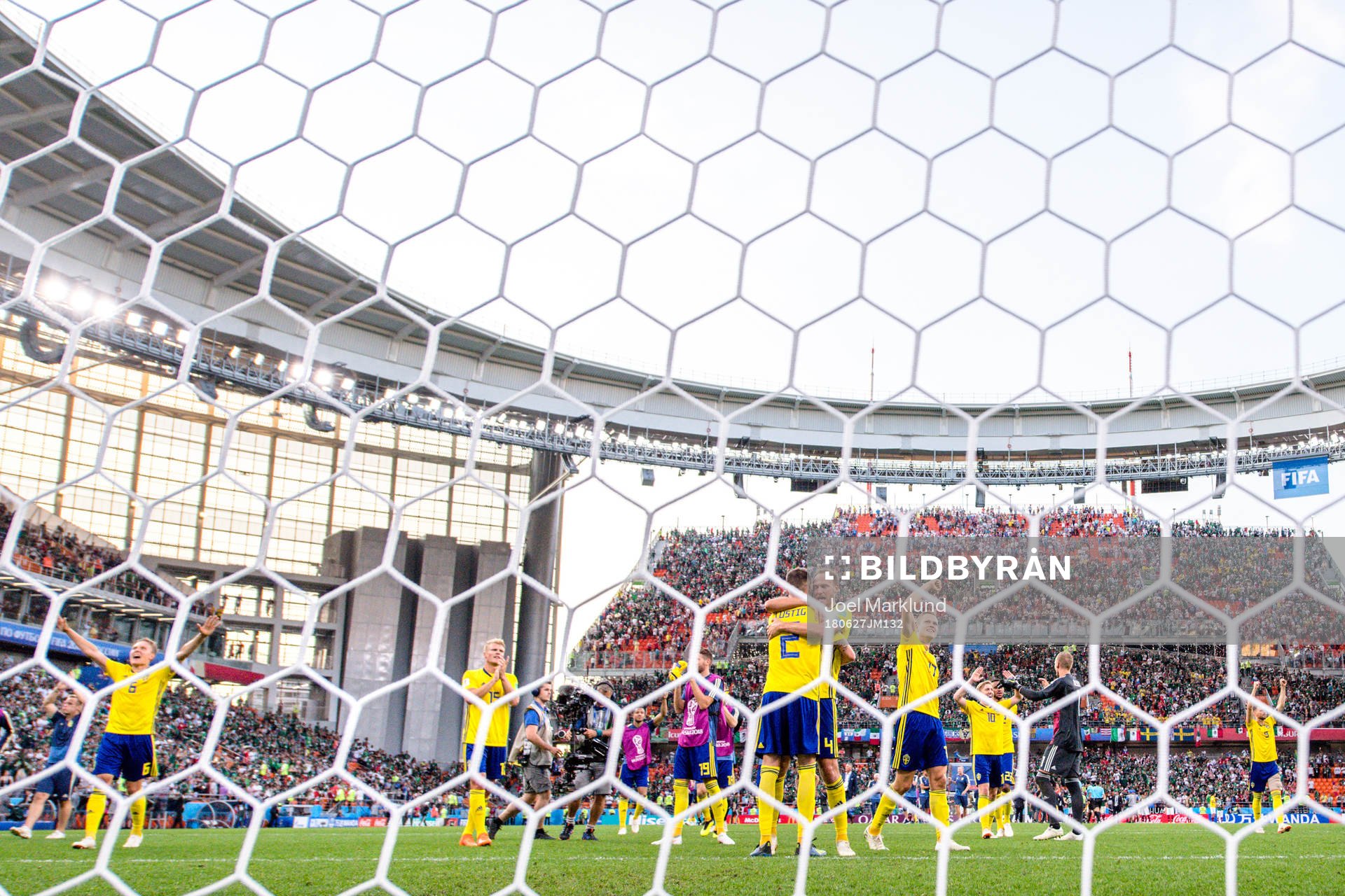 Players of Sweden celebrates