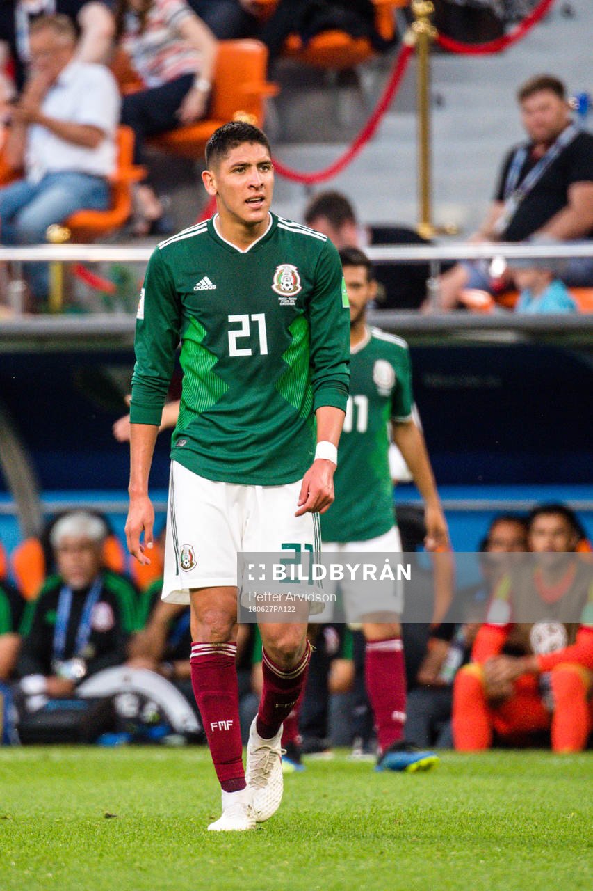 Edson Alvarez  of Mexico looks dejected
