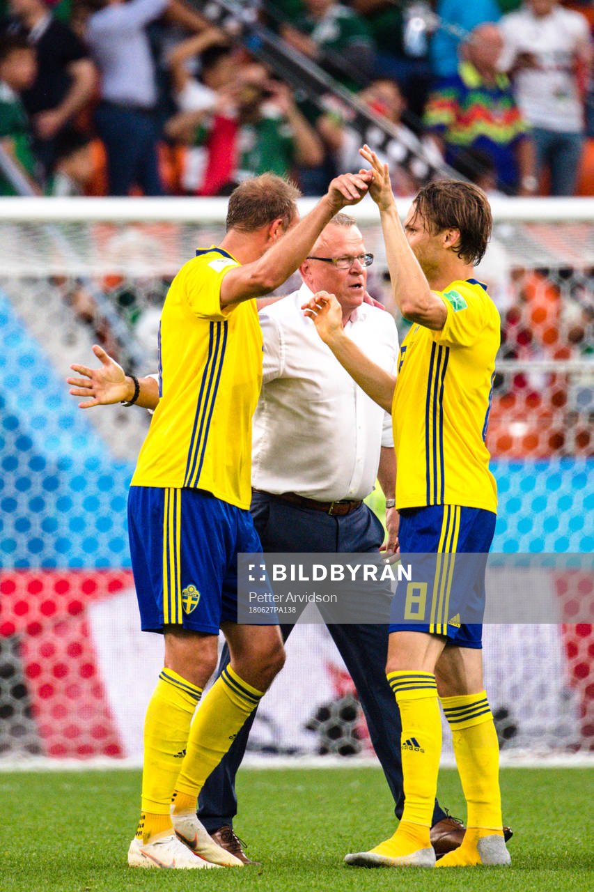 Andreas Granqvist, head coach Janne Andersson and Albin