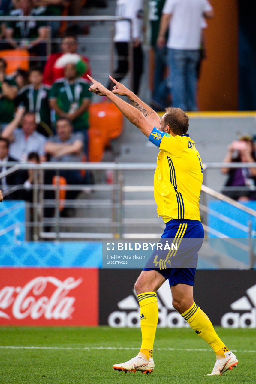 Andreas Granqvist of Sweden celebrates the 0-2 goal