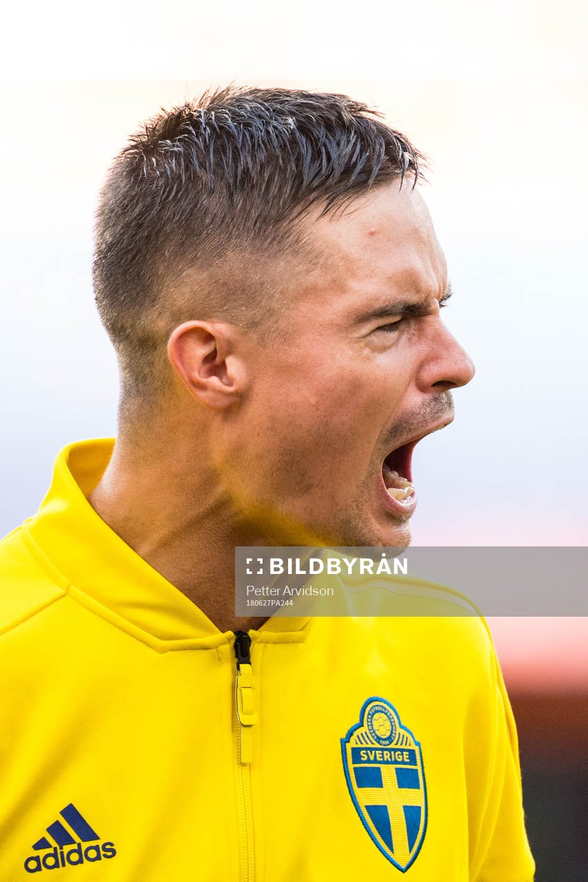 Mikael Lustig of Sweden prior the FIFA World Cup group
