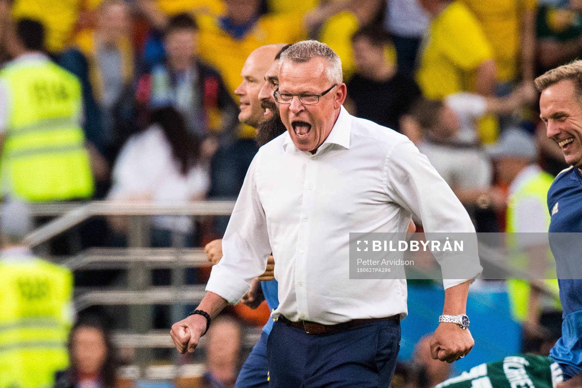 Head coach Janne Andersson of Sweden celebrates