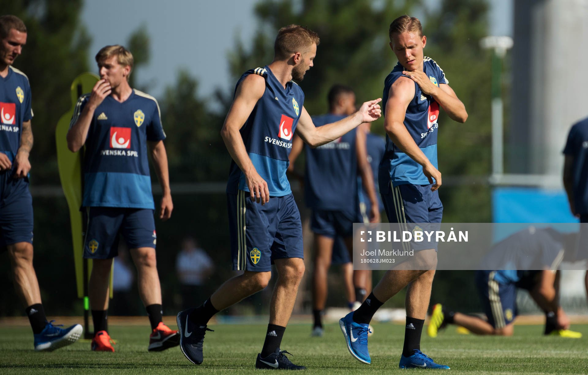 Sebastian Larsson and Ludwig Augustinsson of the Swedish