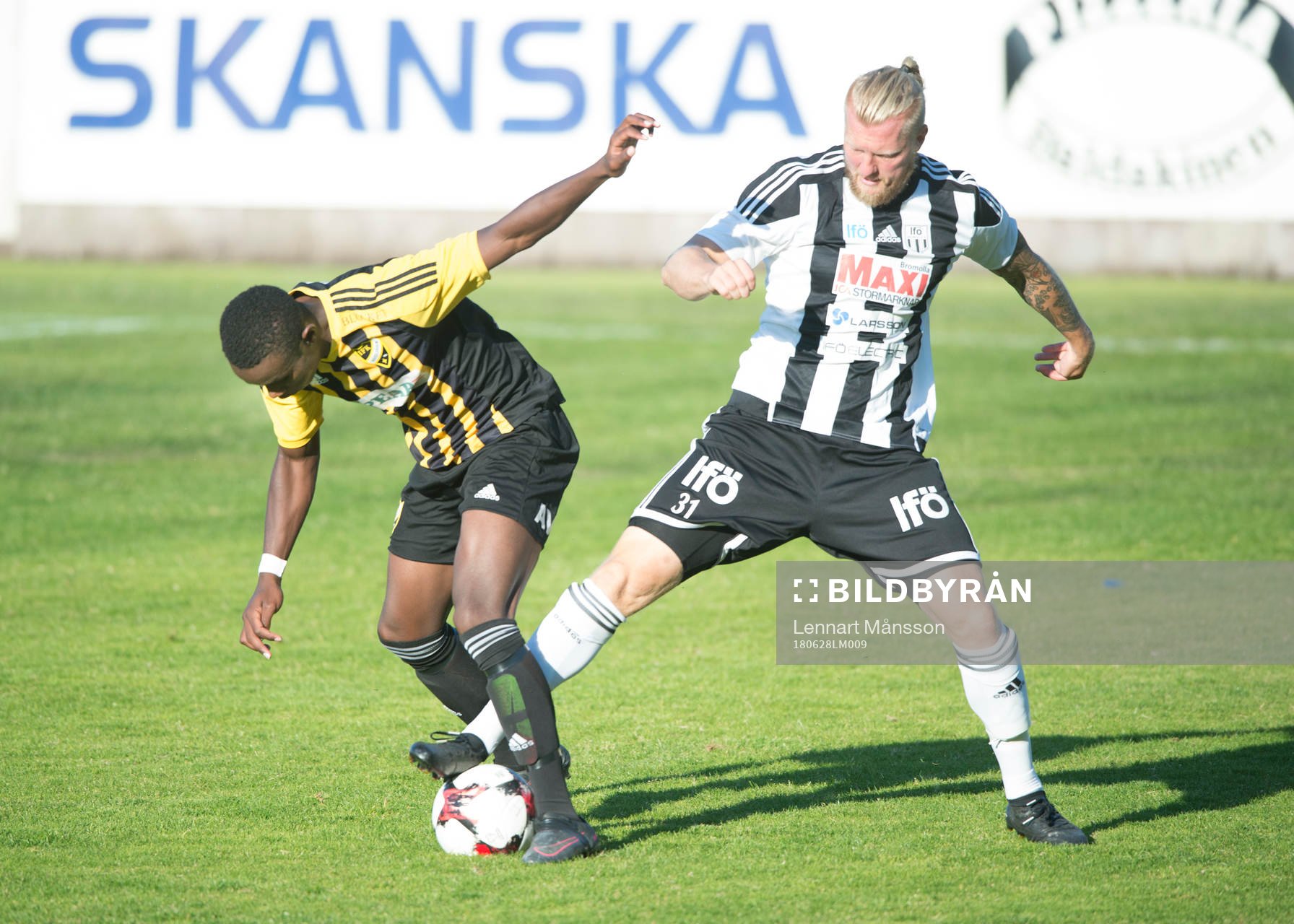 IFK Hässleholms Carl Mujaguzi och Bromöllas Robin