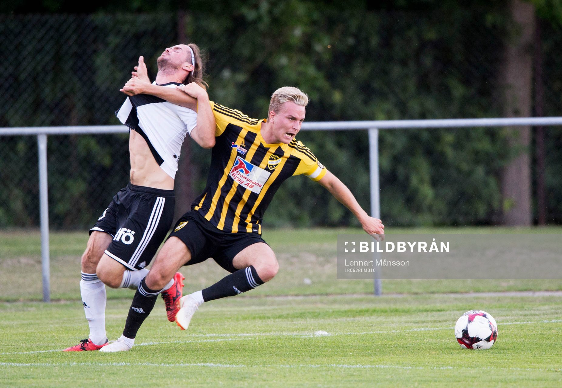 IFK Hässleholms Danny Gunnarsson i matchen i division 2
