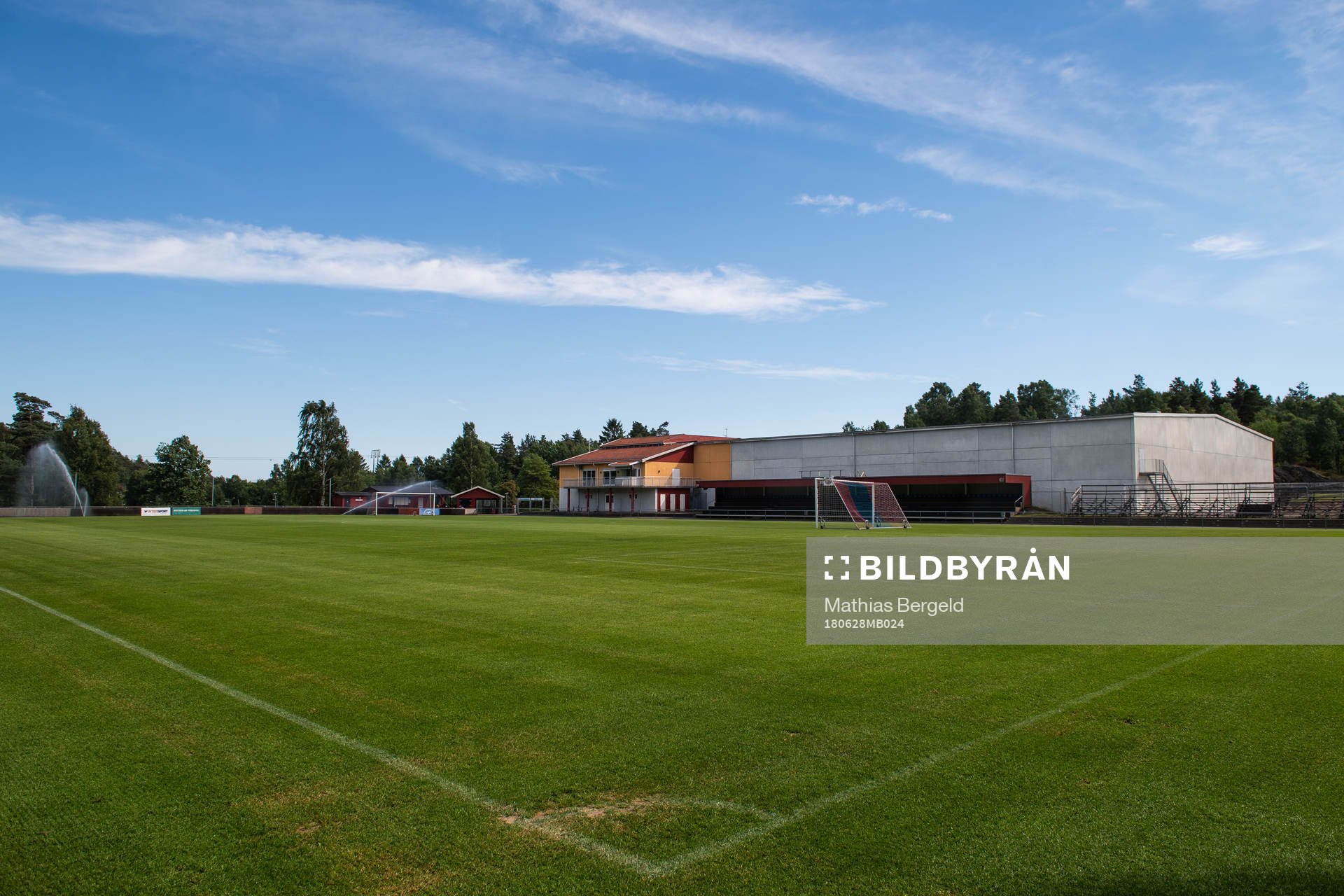 Generell vy över Hjällbovallen, anläggningen för fotbollslaget Gunnilse den 28 juni 2018 i Göteborg.