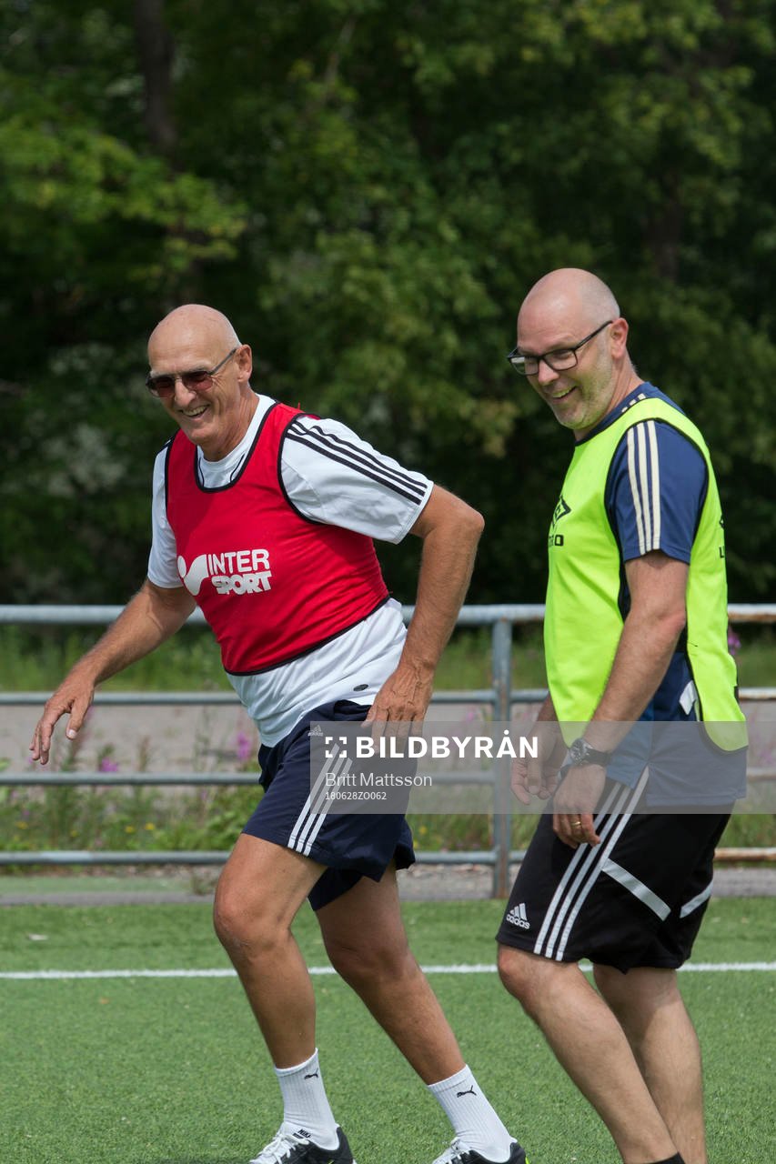 Sven Persson och Urban Ivarsson deltar i ett träningspass
