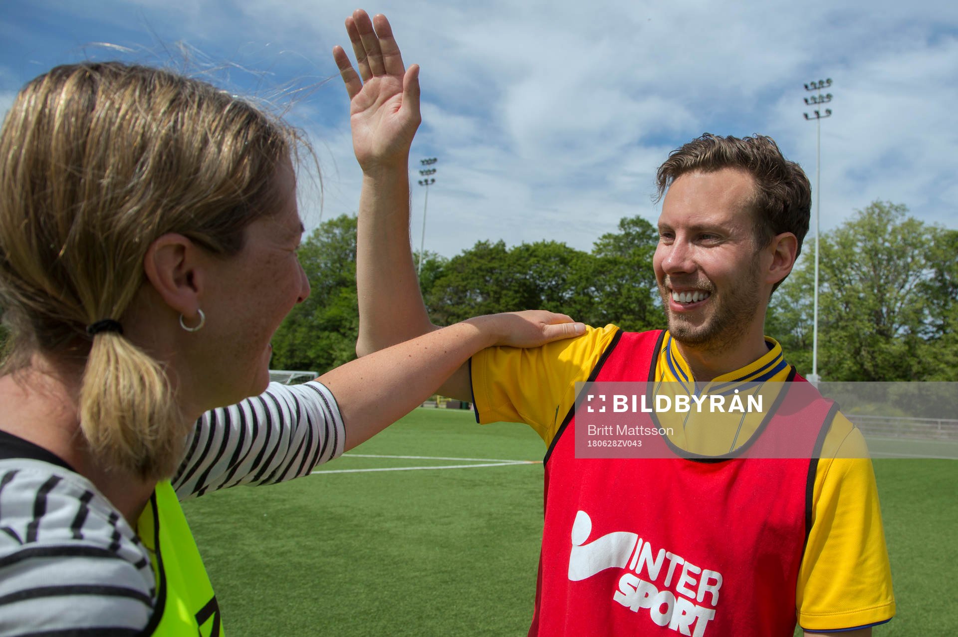 Ingela Norberg och Mattias Bergdahl deltar i ett
