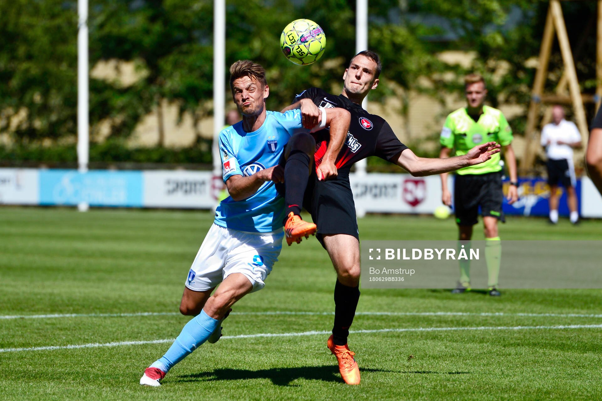 Malmö FFs Markus Rosenberg och Midtjyllands Erik