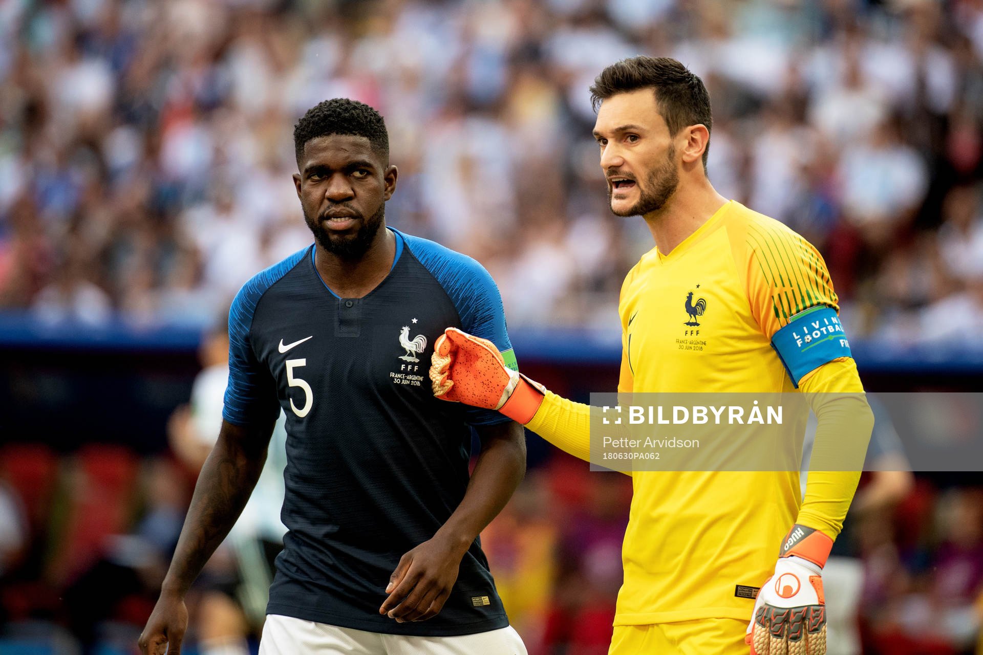 Samuel Umtiti and goalkeeper Hugo Lloris of France