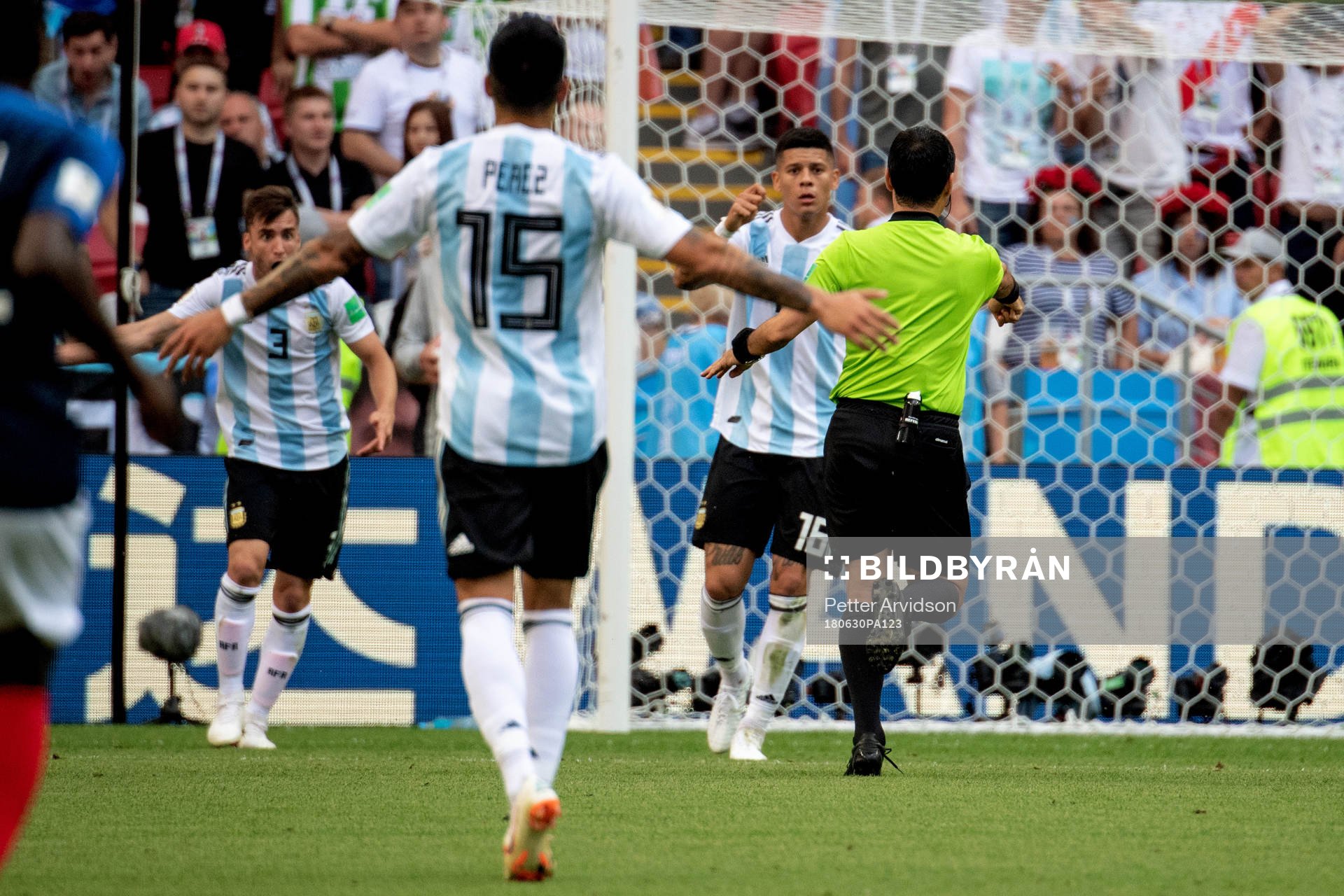 referee Alireza Faghani awards France a free kick
