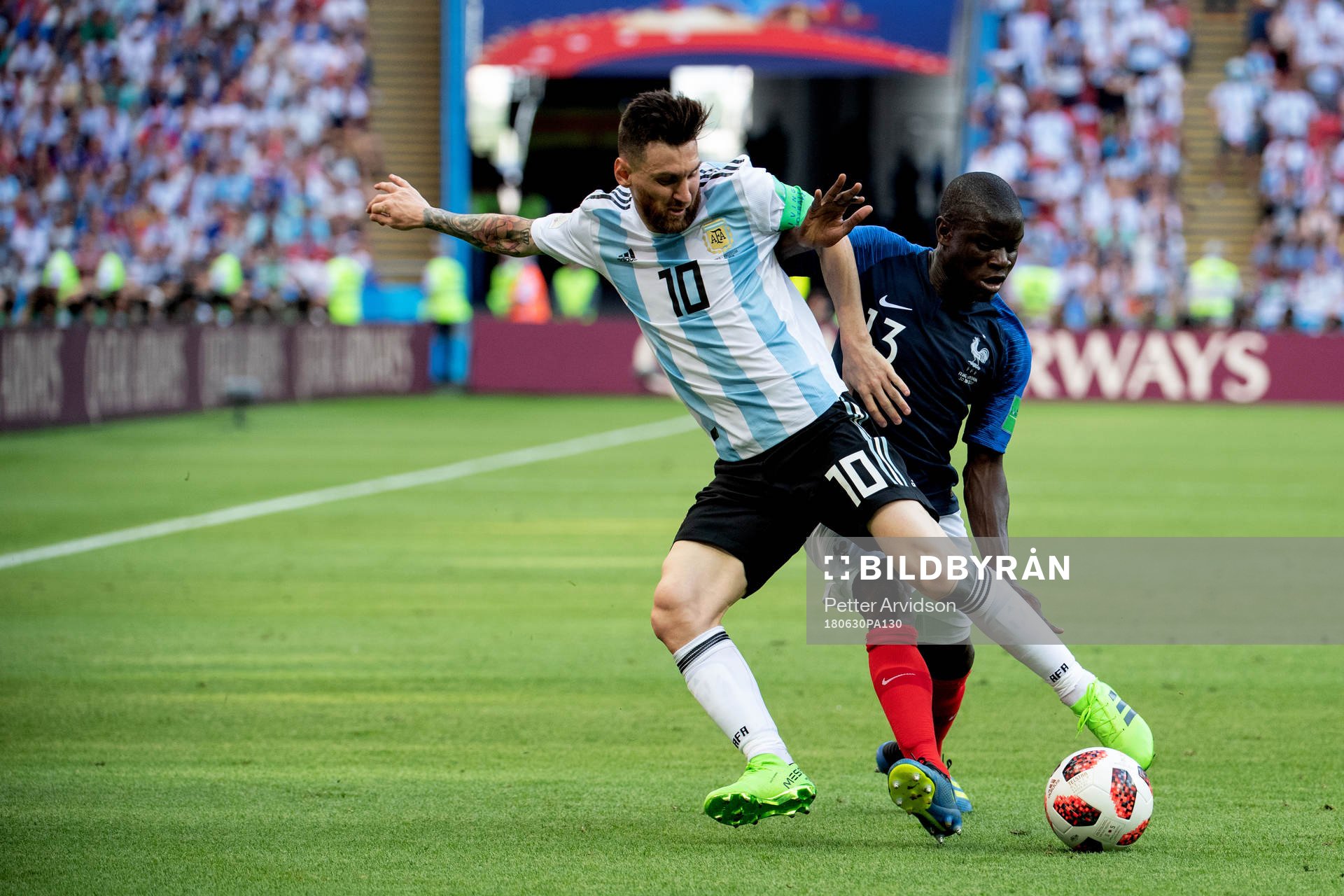 Lionel Messi of Argentina and Ngolo Kante of France