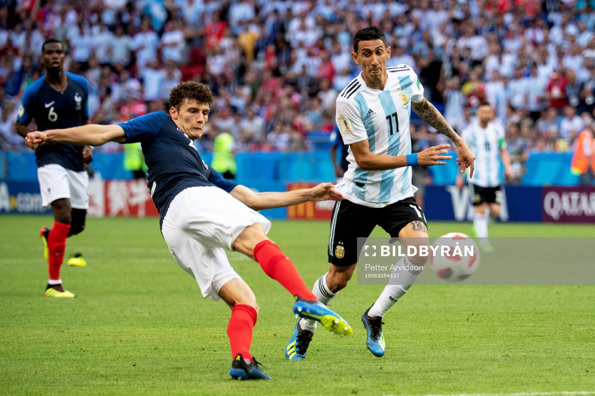 Benjamin Pavard of France scores 2-2