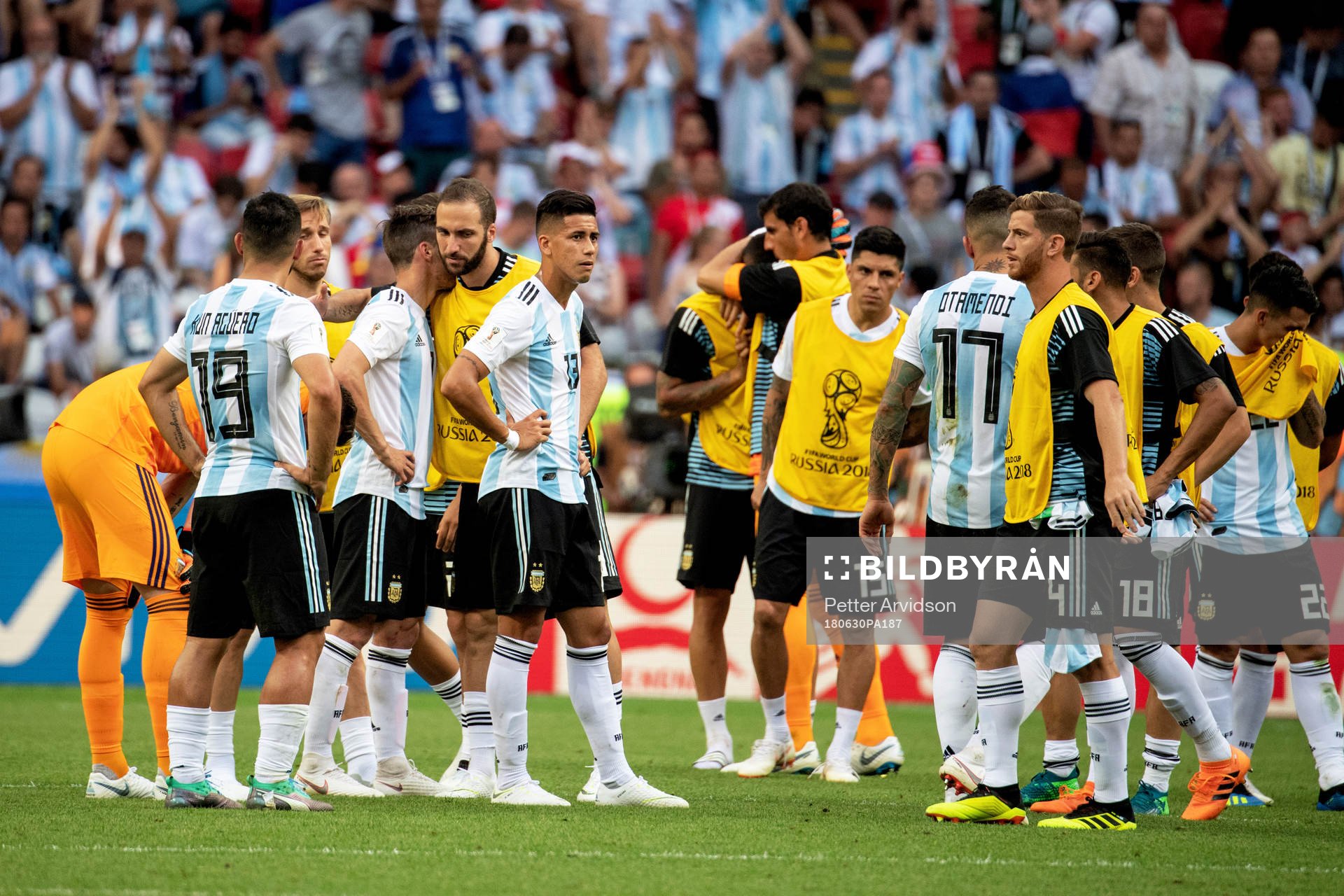 Players of Argentina looks dejected