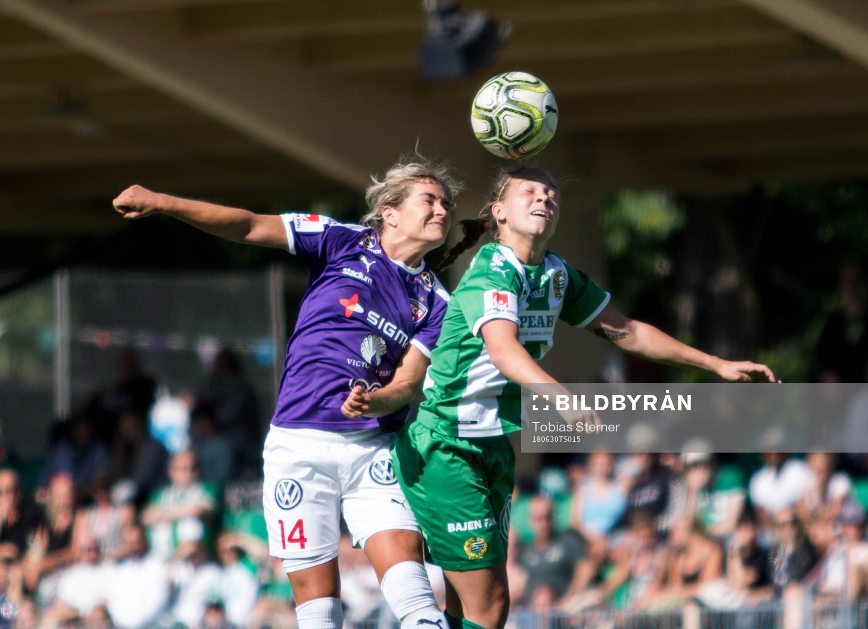 Rosengårds Hanna Folkesson i nickduell med Hammarbys Julia