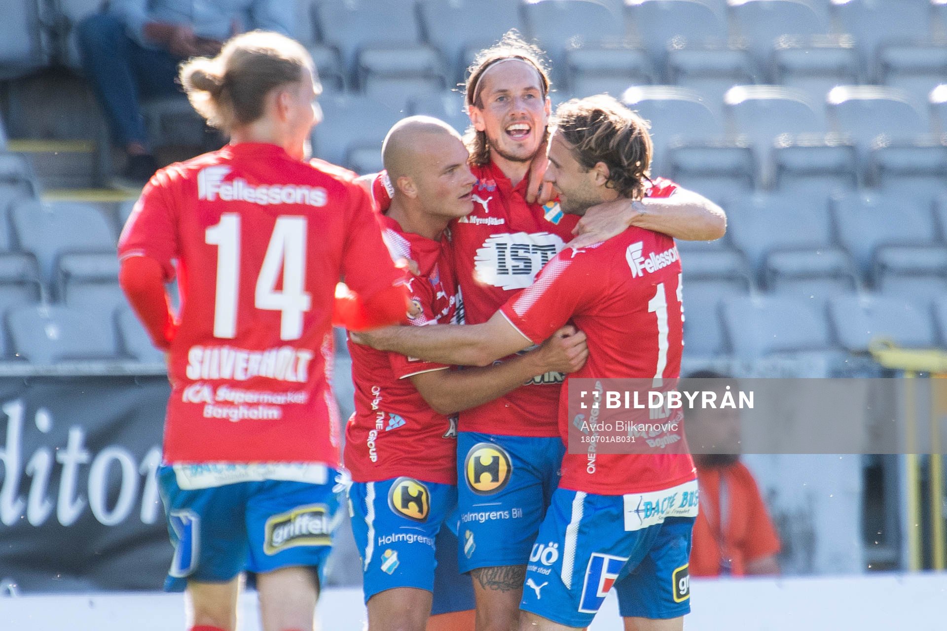 Östers David Johannesson jublar