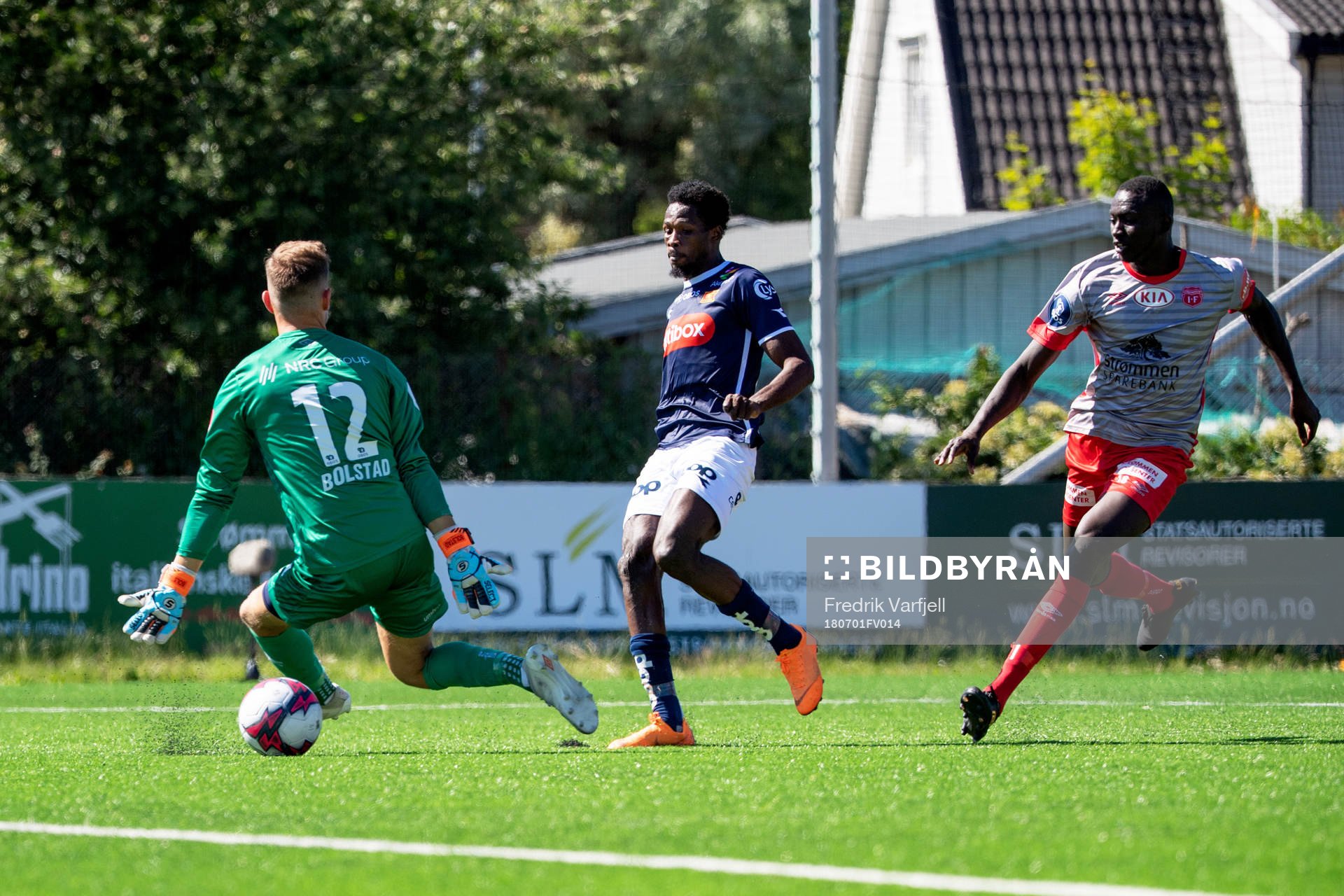 Usman Sale of Viking scores 0-3