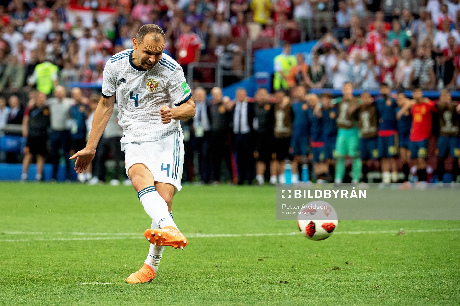 Sergey Ignashevich of Russia in the penalty shoot-out