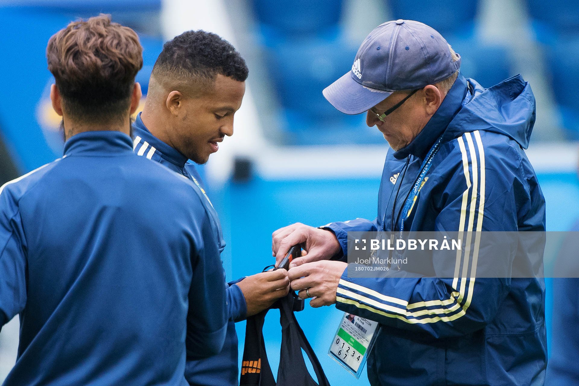 Martin Olsson and head coach Janne Andersson of the Swedish