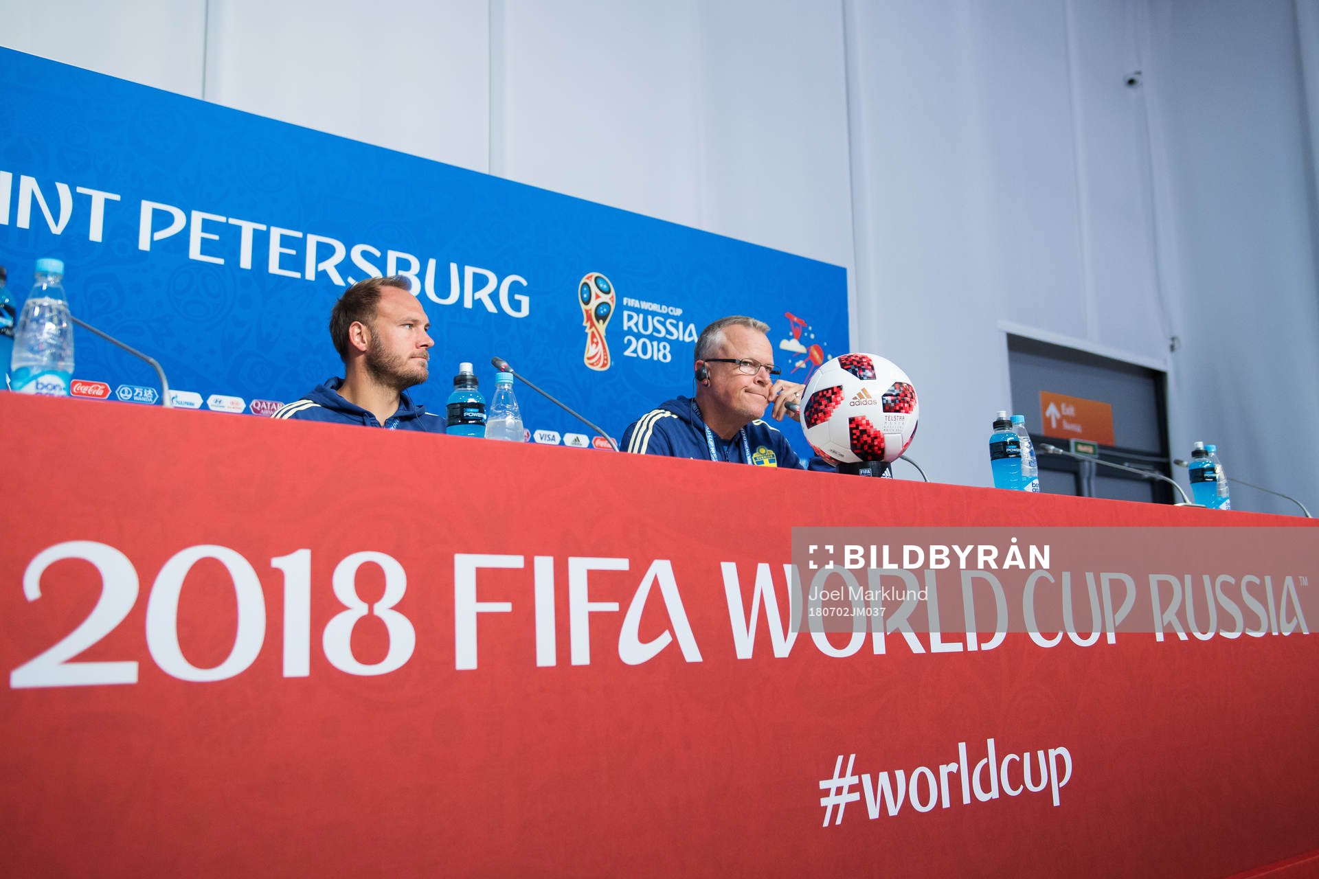 Andreas Granqvist and head coach Janne Andersson of the