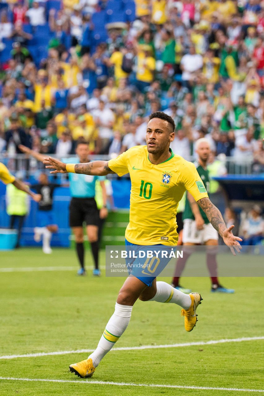Neymar of Brazil celebrates the 1-0 goal