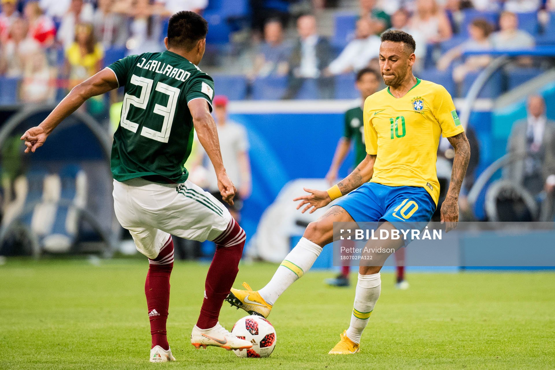 Jesus Gallardo of Mexico and Neymar of Brazil