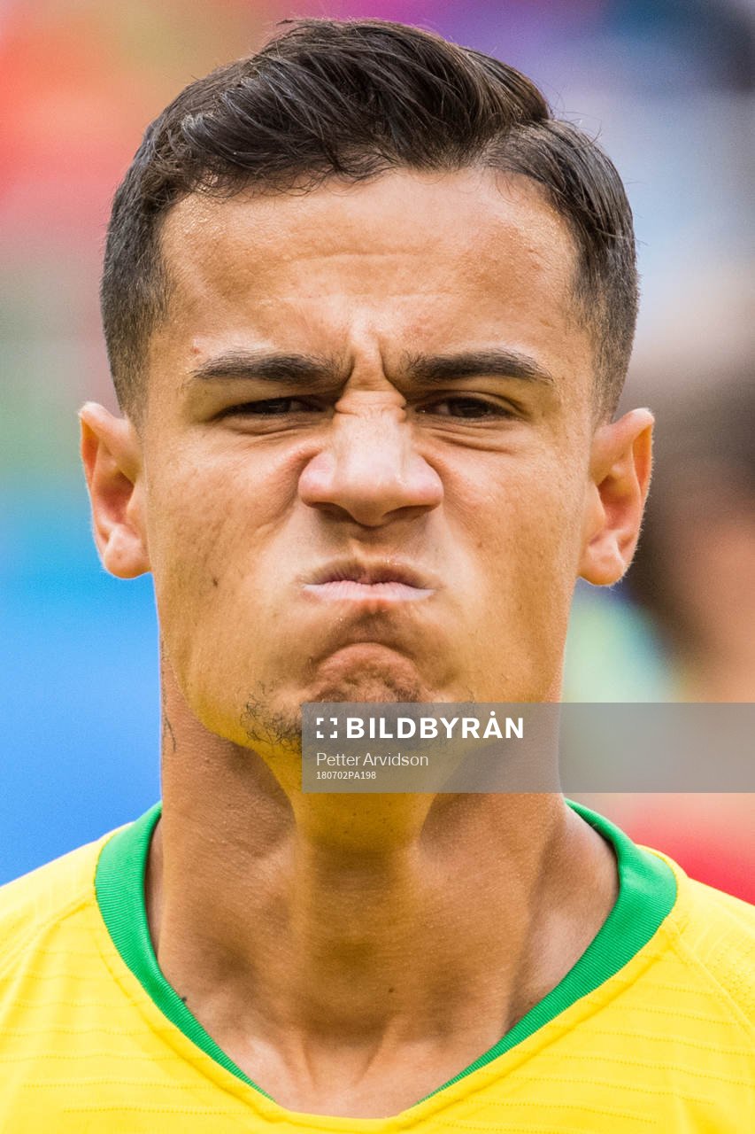 Philippe Coutinho of Brazil prior the FIFA World Cup round