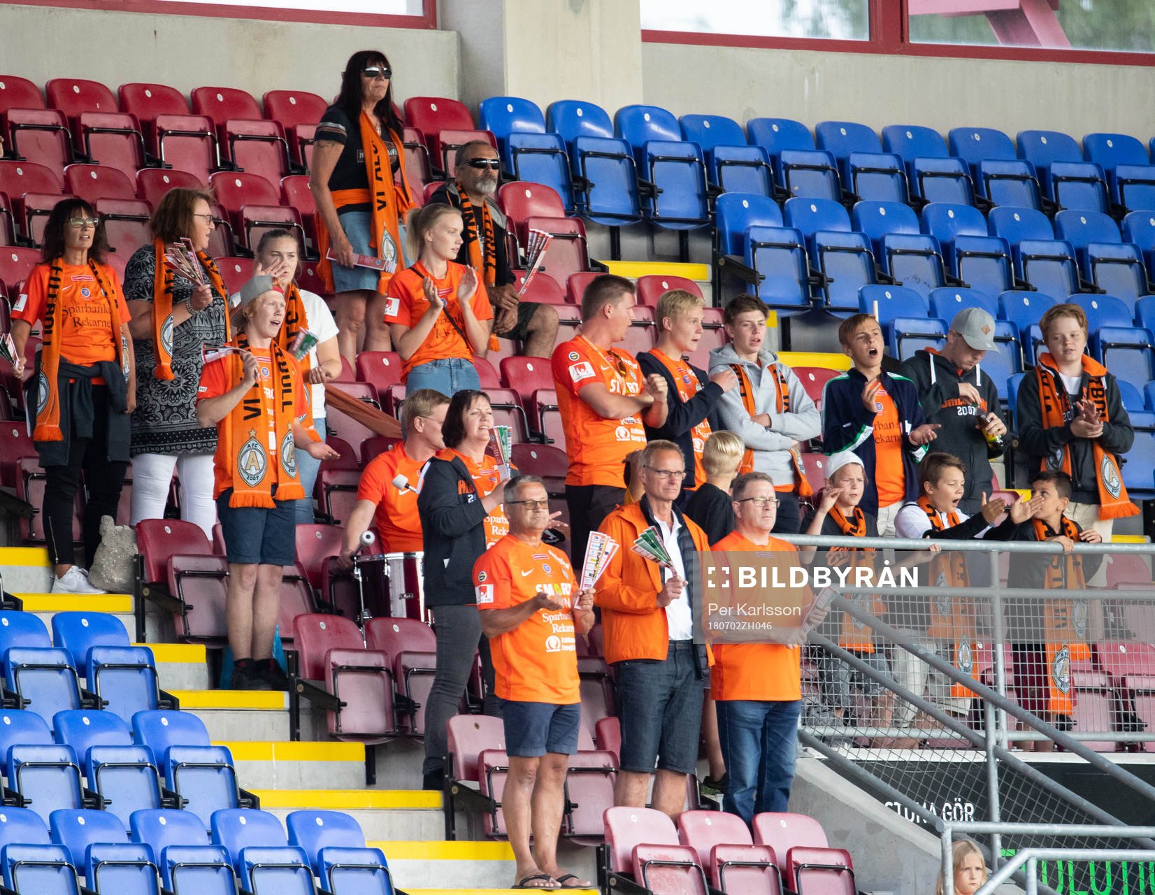 AFC Eskilstunas supporters på läktaren