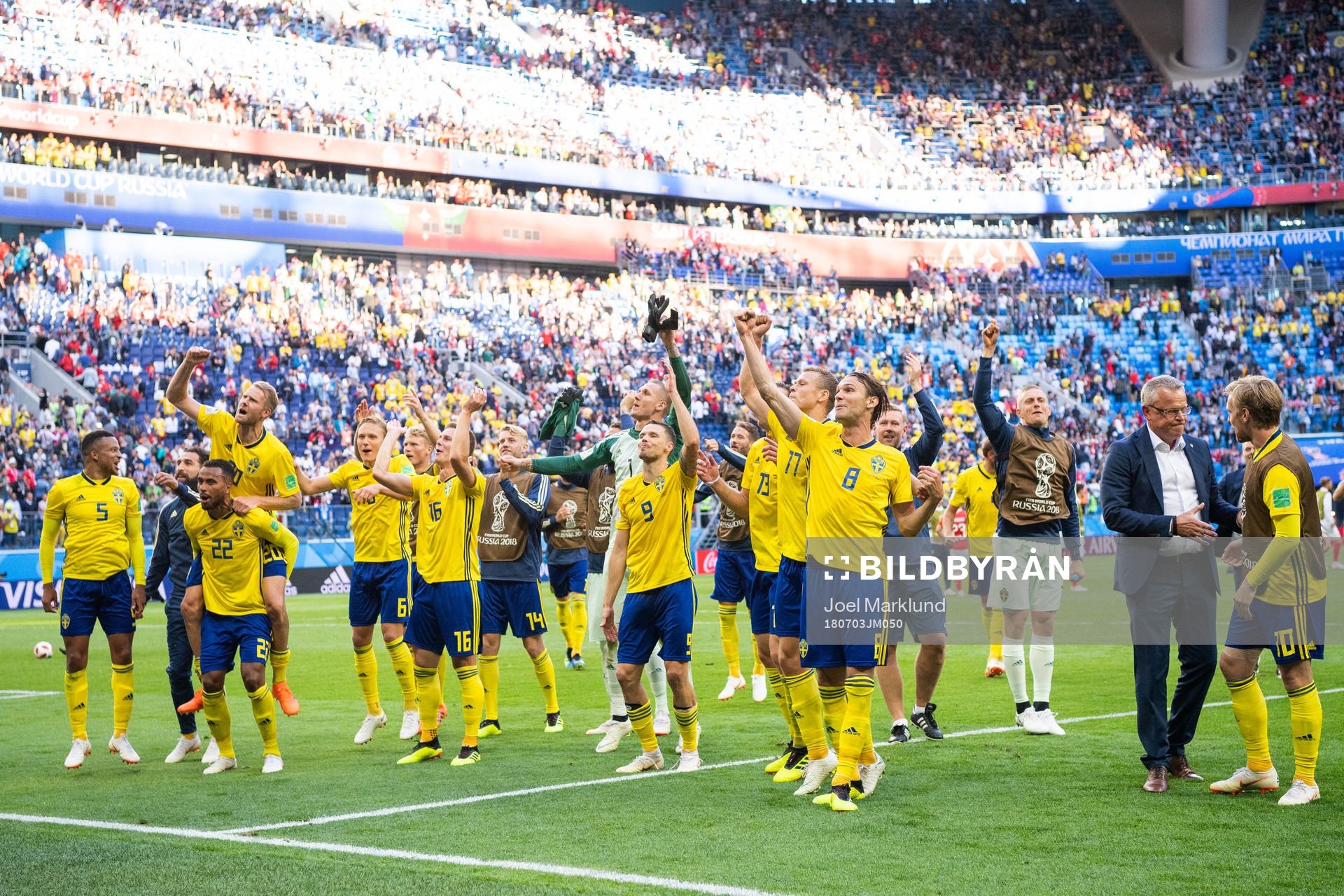 The players of Sweden celebrate