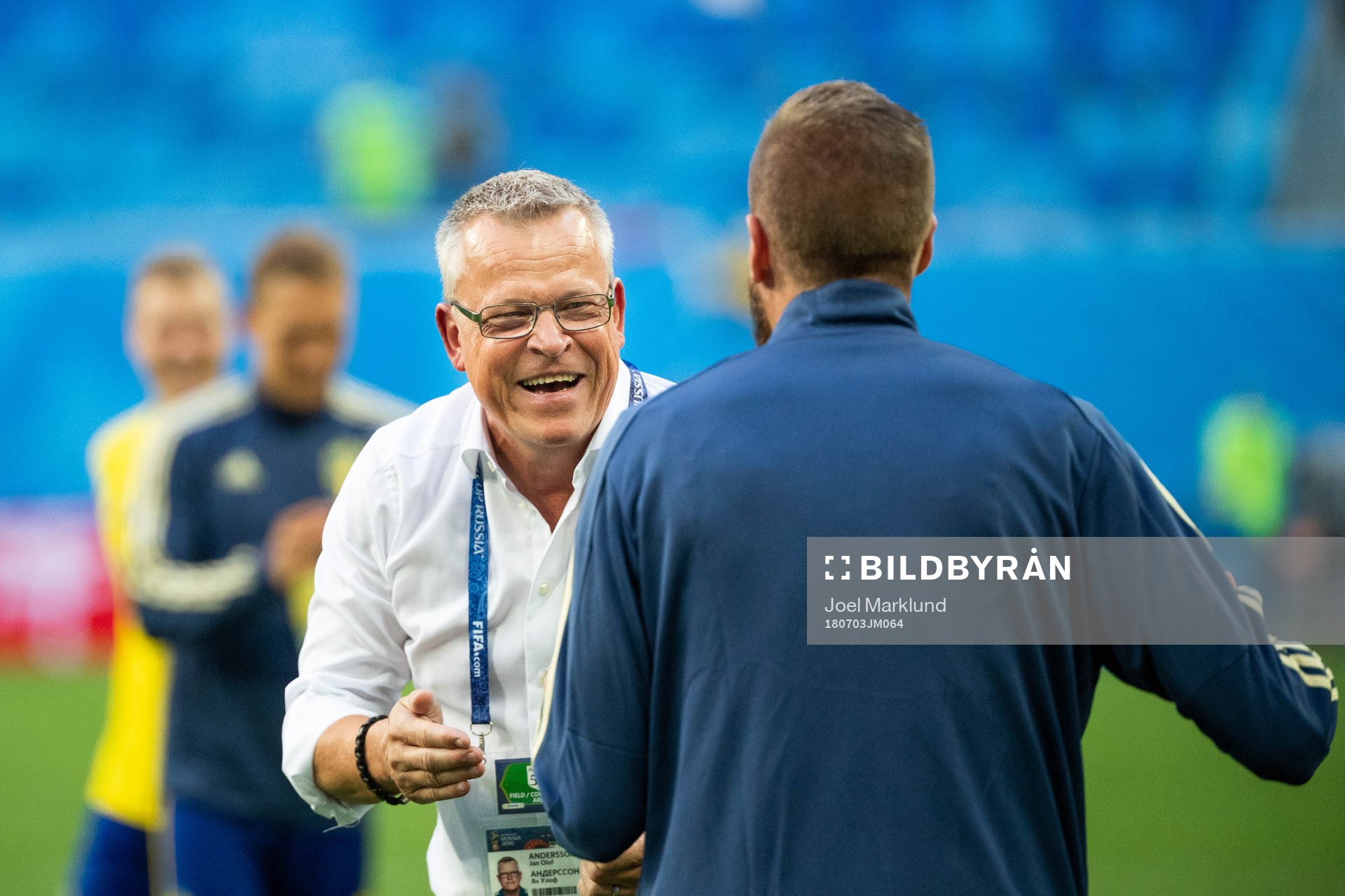 Pontus Jansson hugs the head coach Janne Andersson of