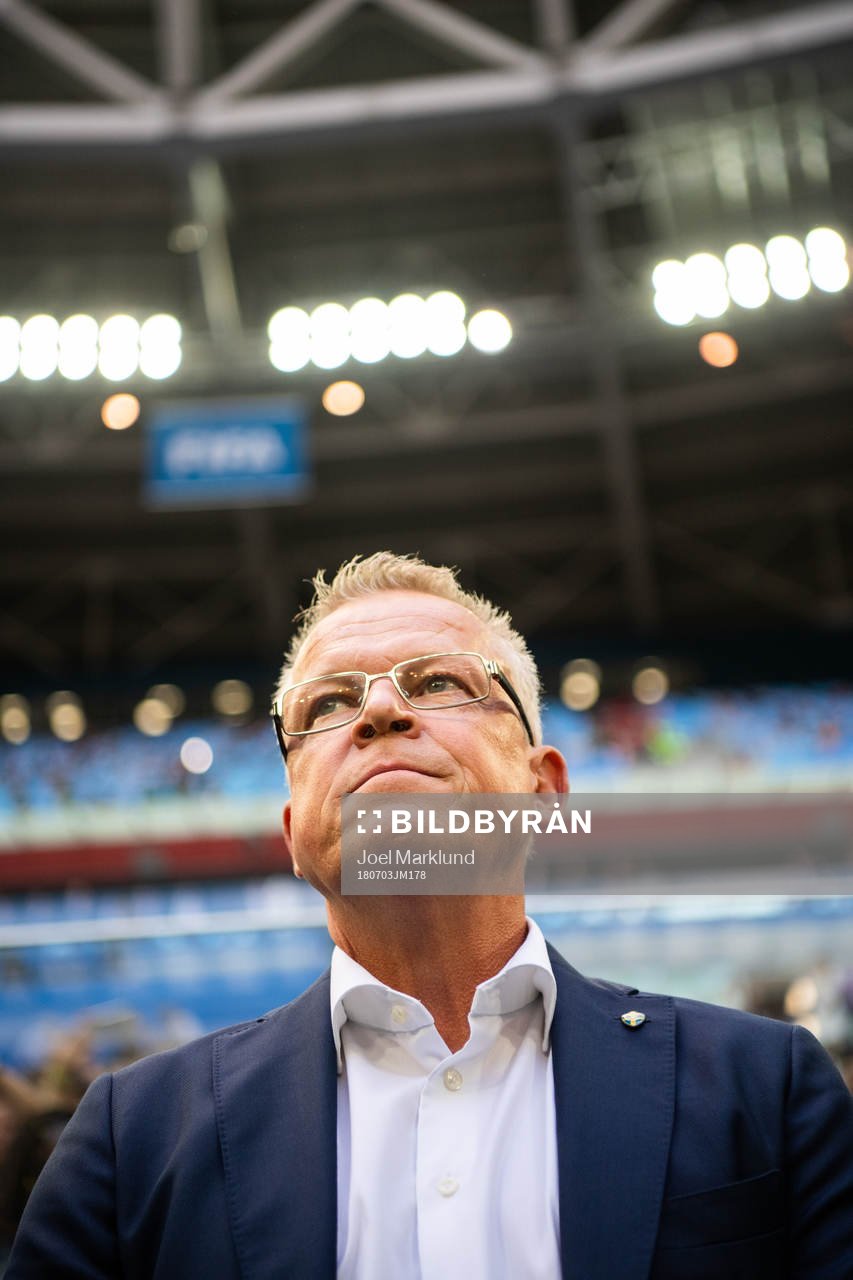 Head coach Janne Andersson of Sweden prior to the FIFA