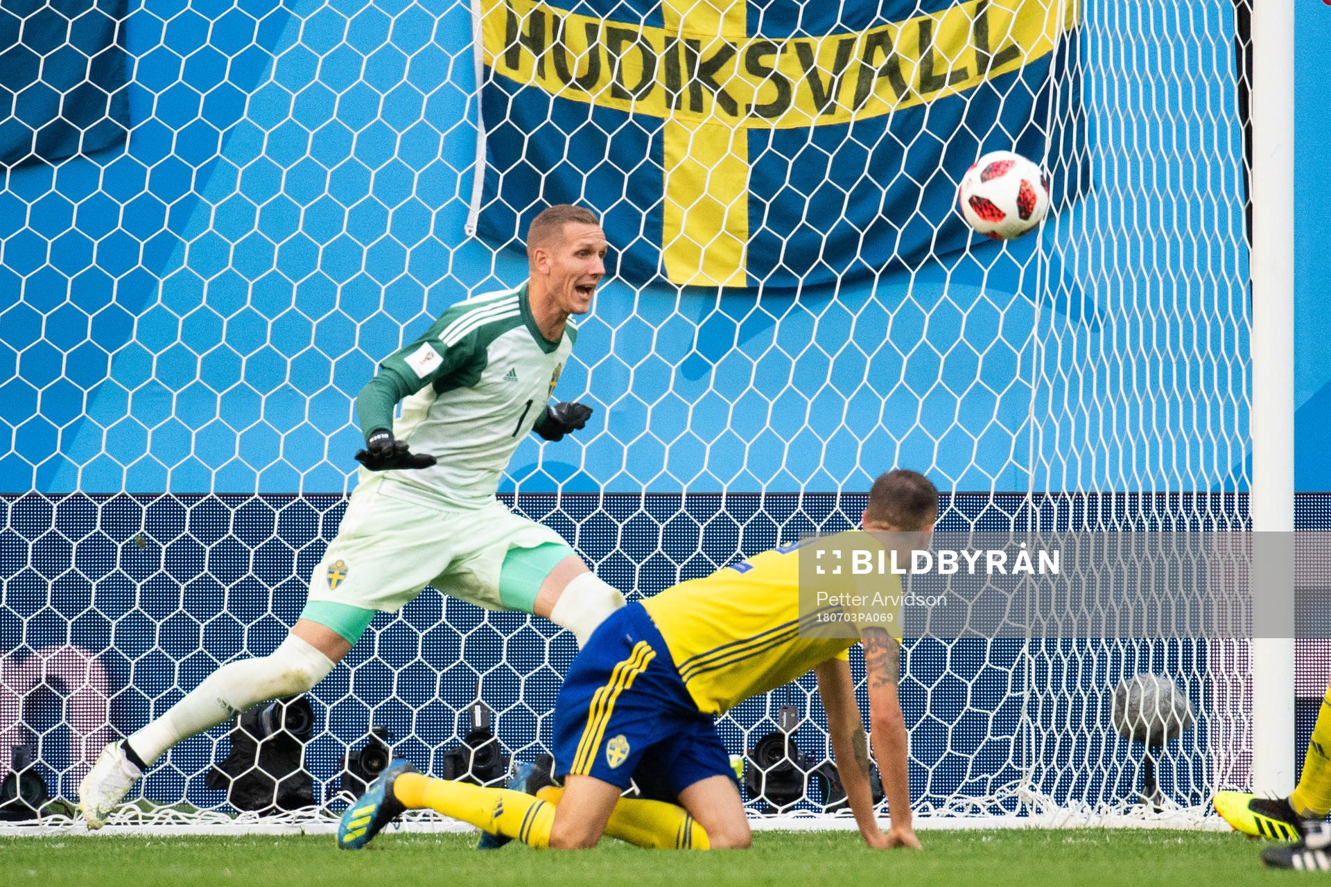 goalkeeper Robin Olsen of Sweden