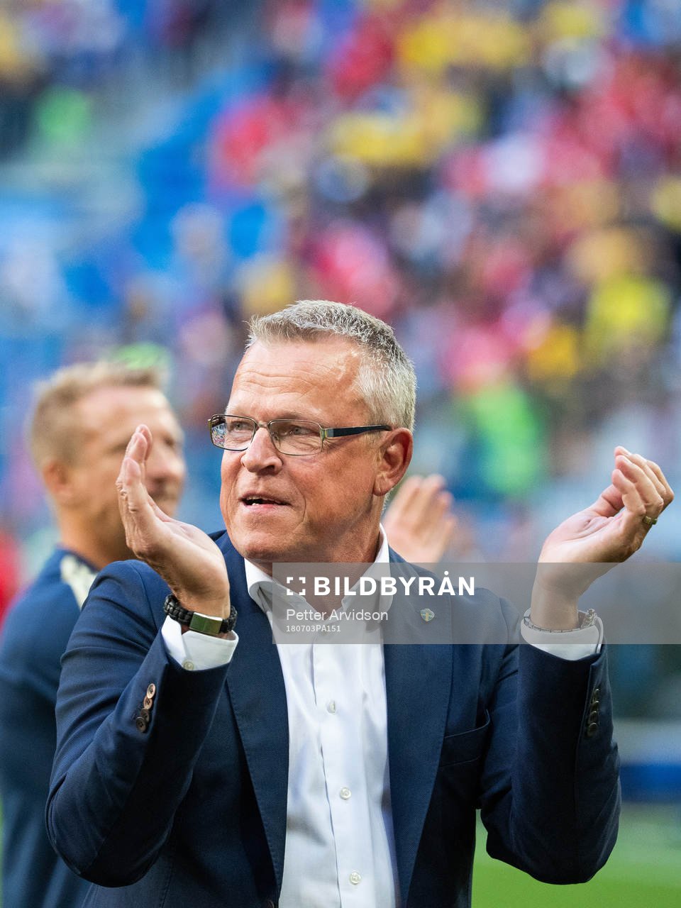 Head coach Janne Andersson of Sweden celebrate