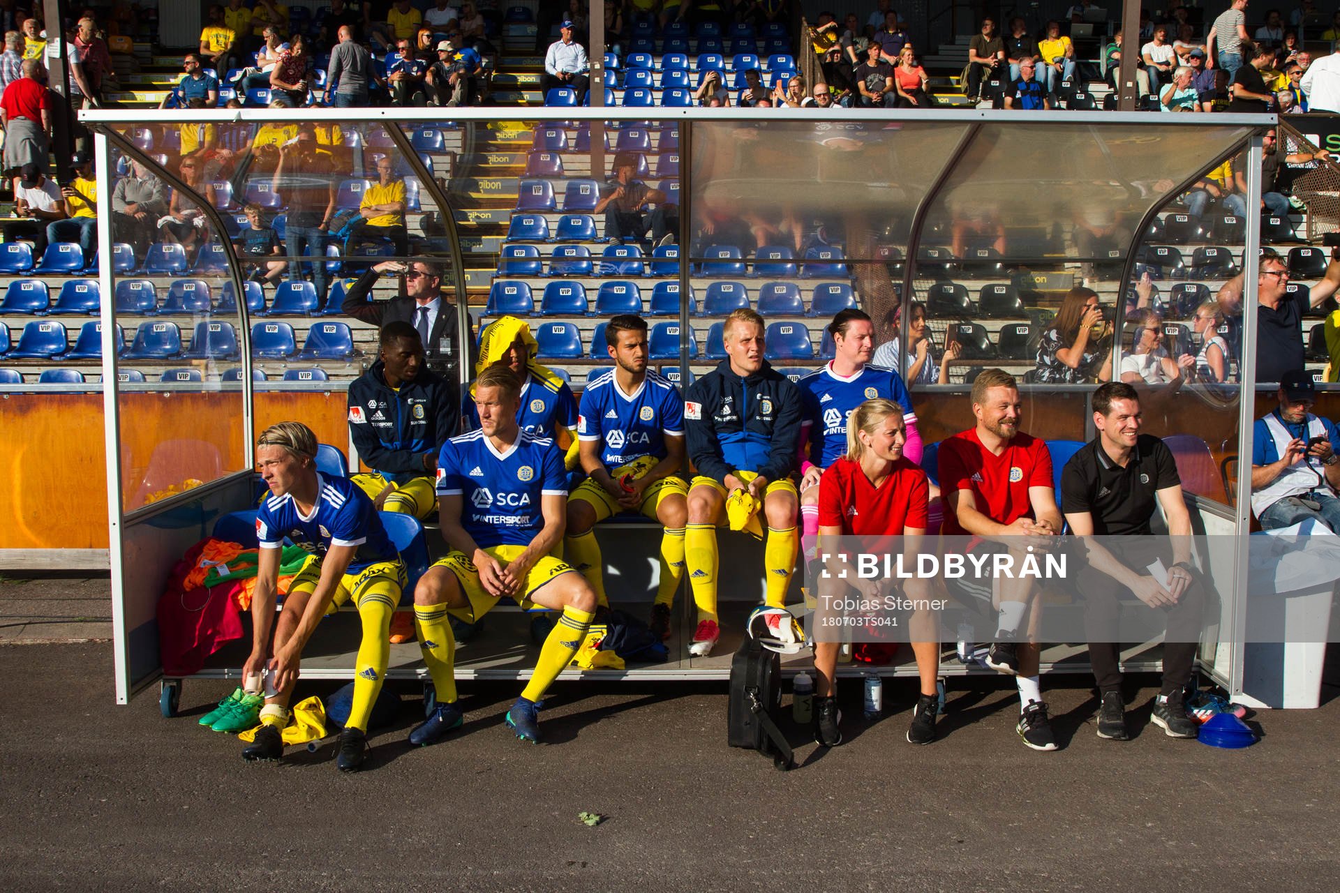 Sundsvalls avbytarbänk innan fotbollsmatchen i Allsvenskan mellan Sirius och GIF Sundsvall den 3 juli 2018 i Uppsala.
