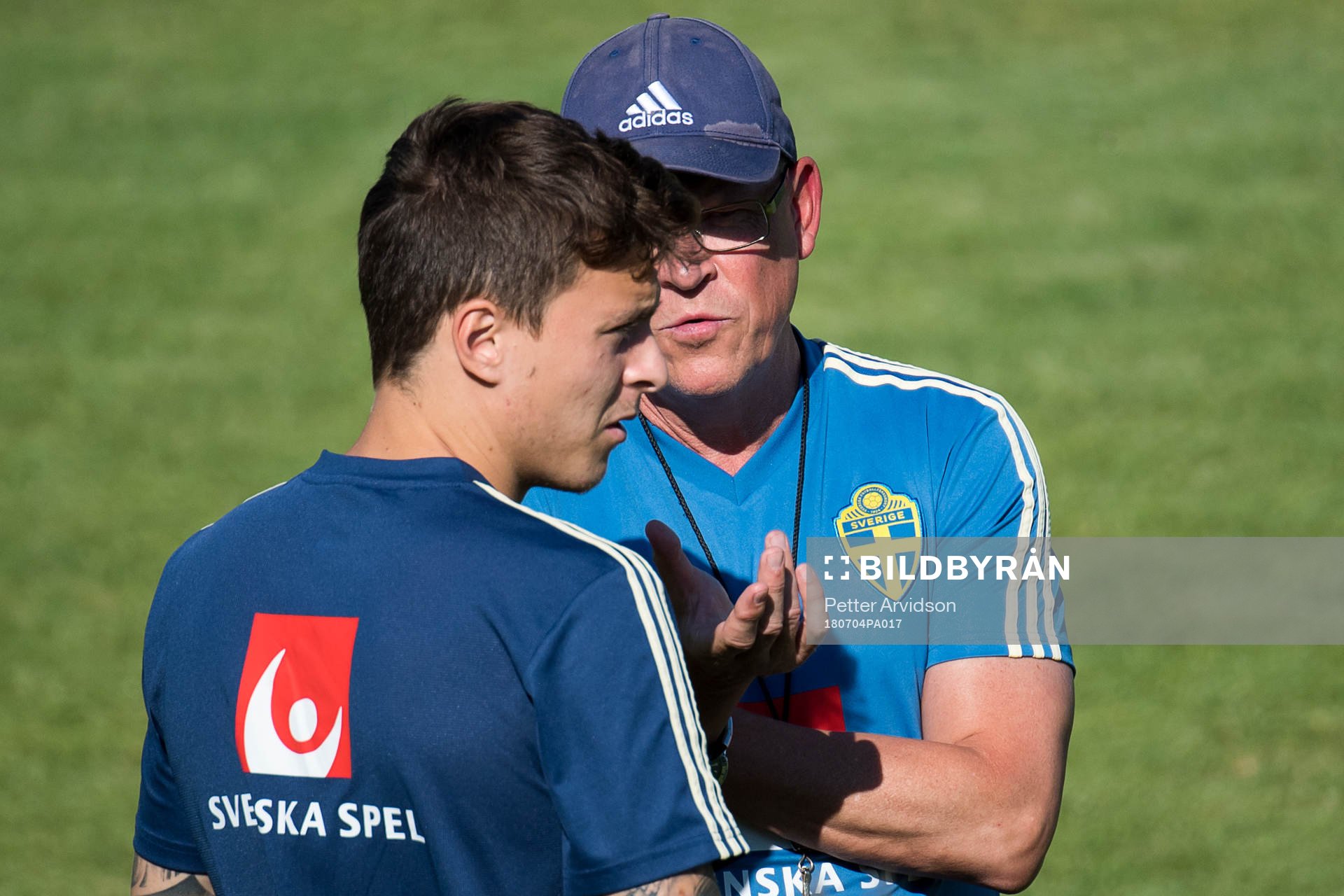 Victor Nilsson Lindelöf and head coach Janne Andersson of