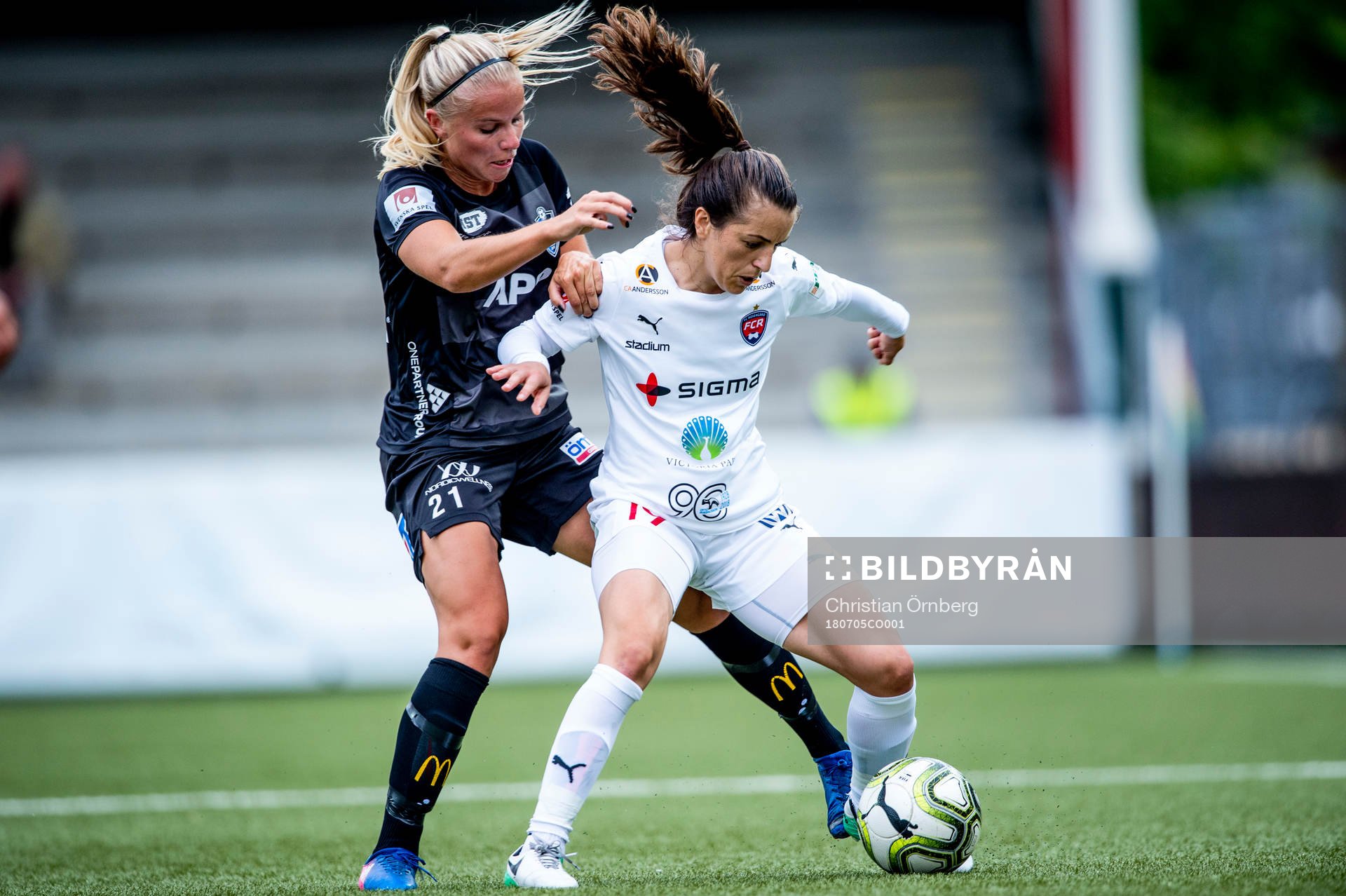 Växjös Stina Lennartsson mot Rosengårds Iva Landeka