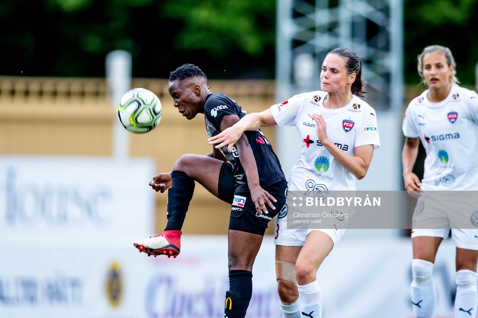 Växjös Ritah Kivumbi mot Rosengårds Simone Boye Sörensen