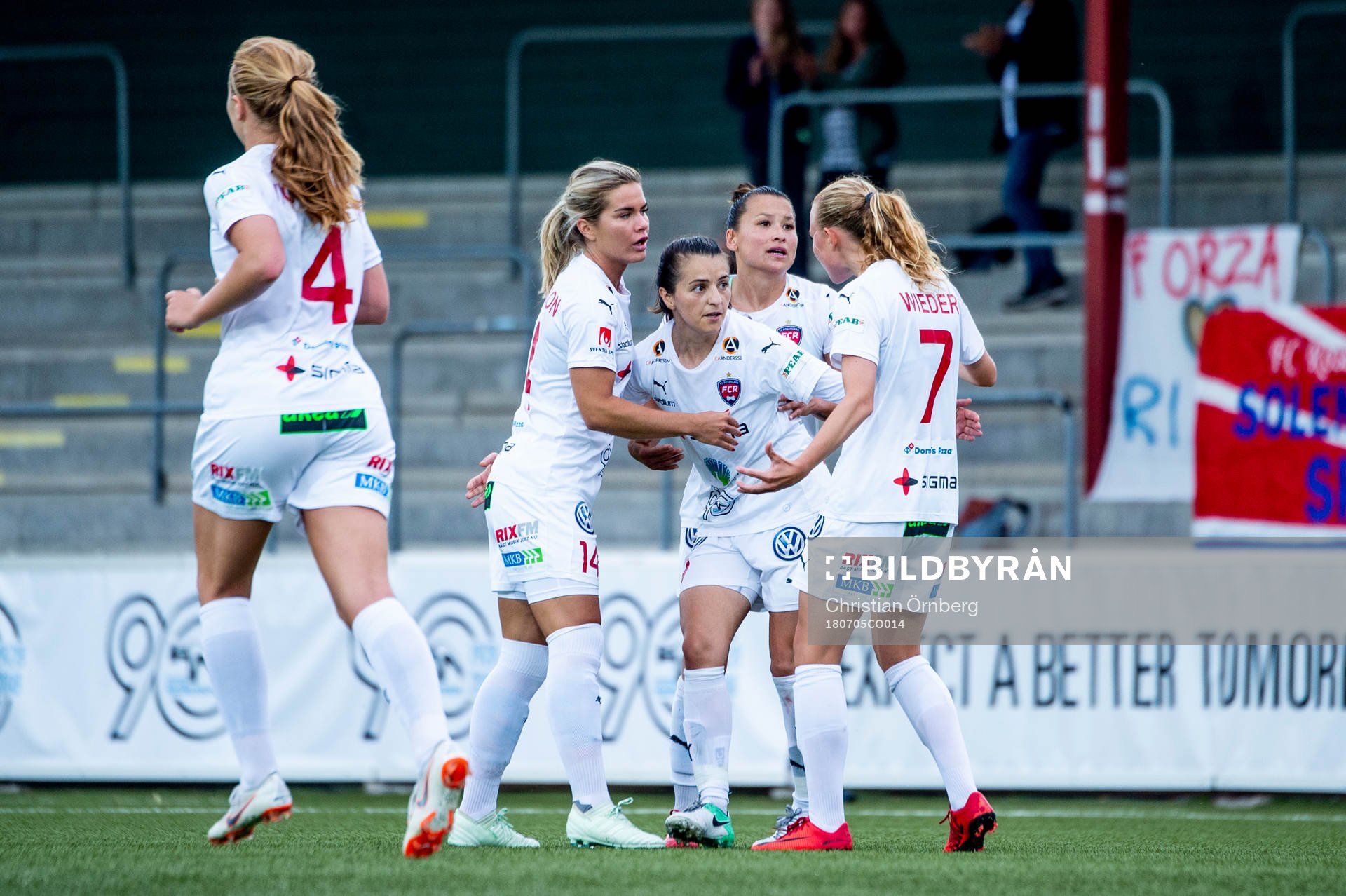 Rosengårds Iva Landeka jublar