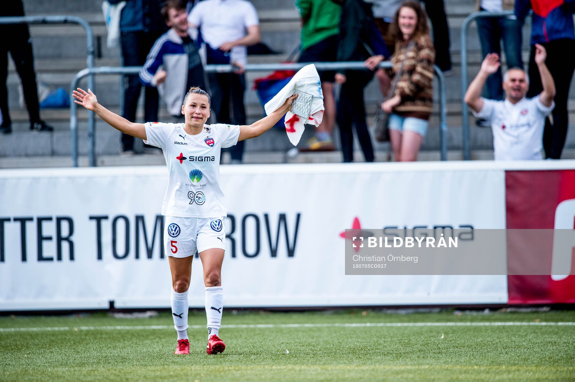 Rosengårds Alexandra Lowe Riley jublar