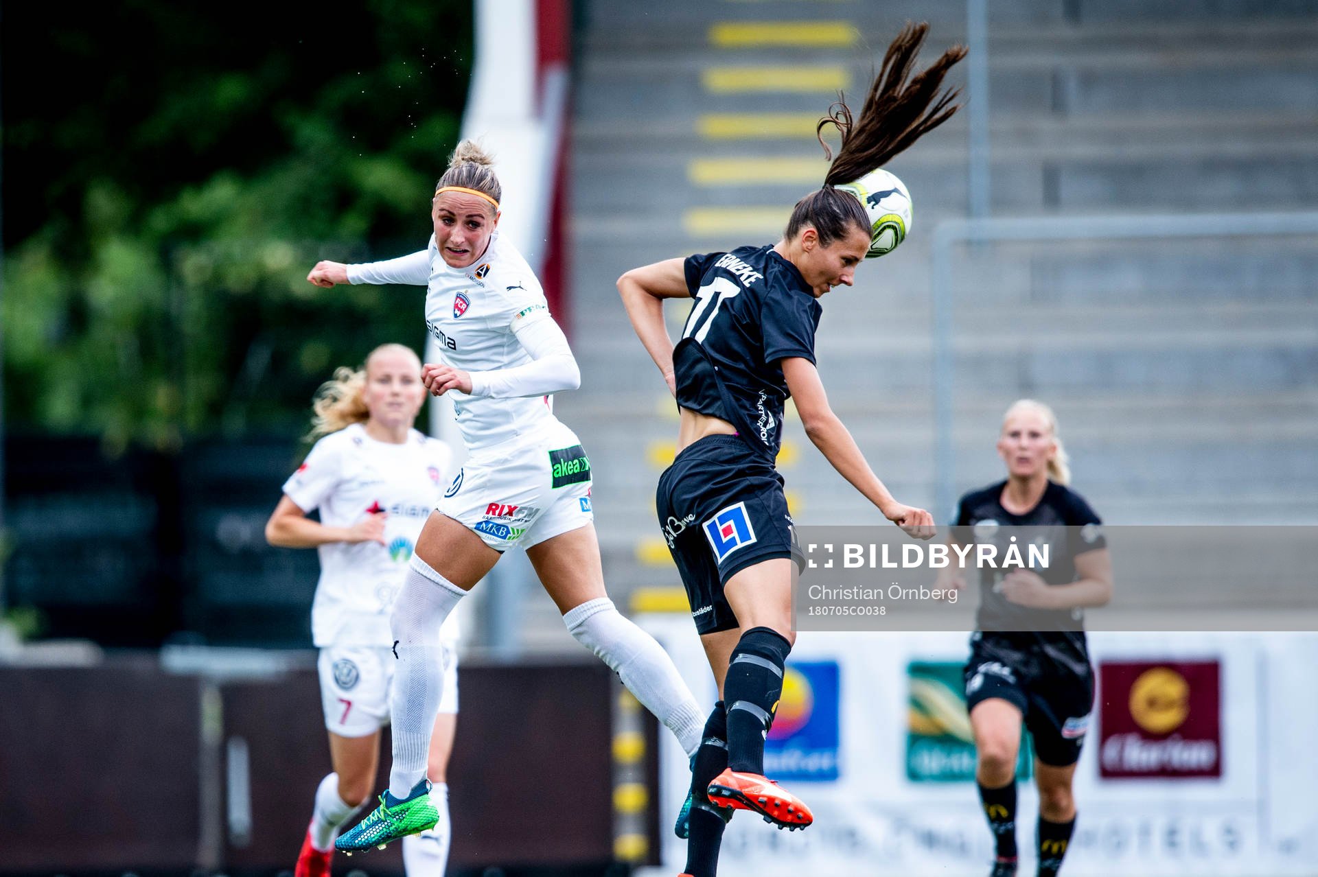Rosengårds Sanne Troelsgaard Nielsen mot Växjös Nellie