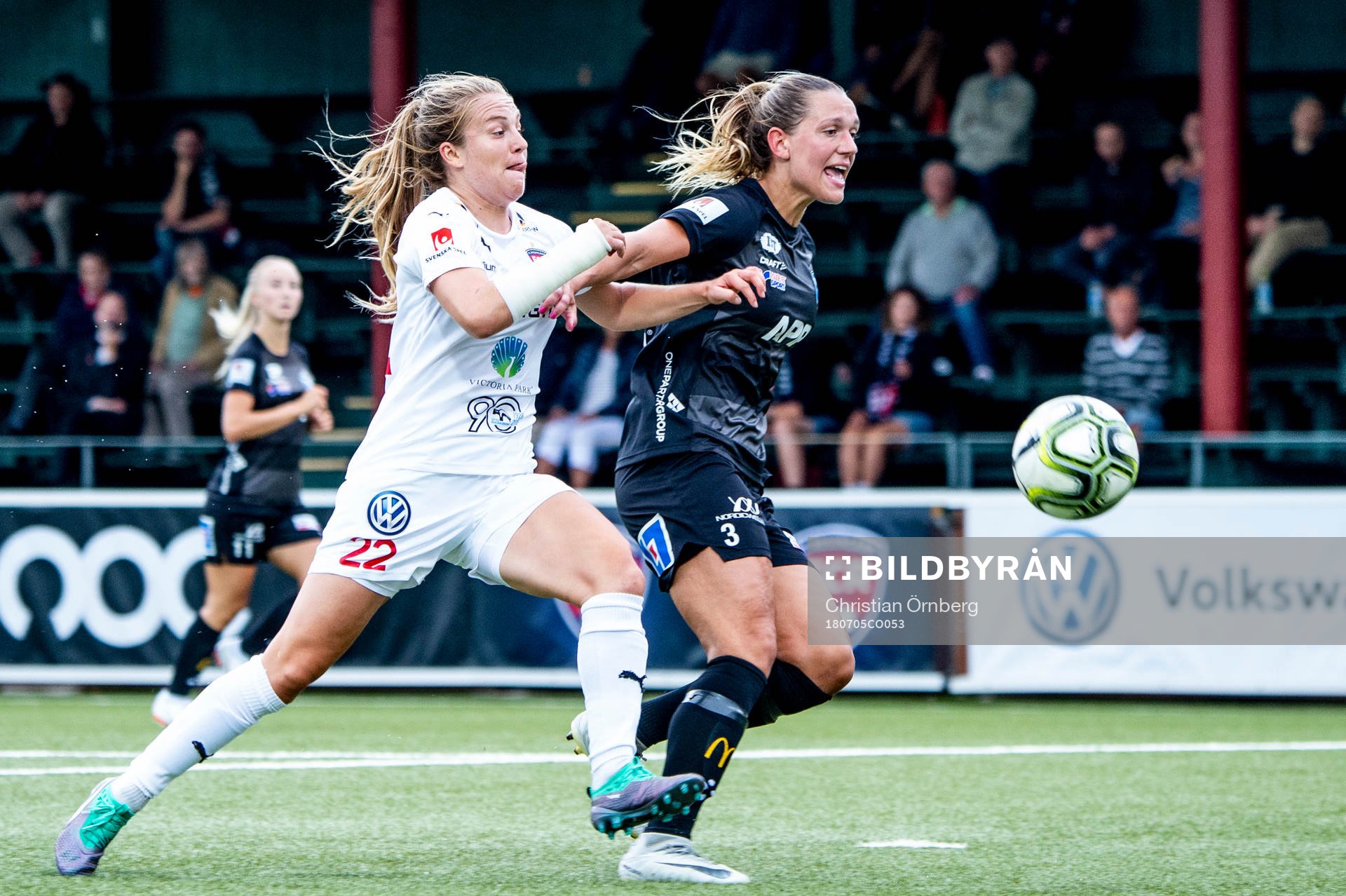 Rosengårds Fiona Brown mot Växjös Jennie Nordin