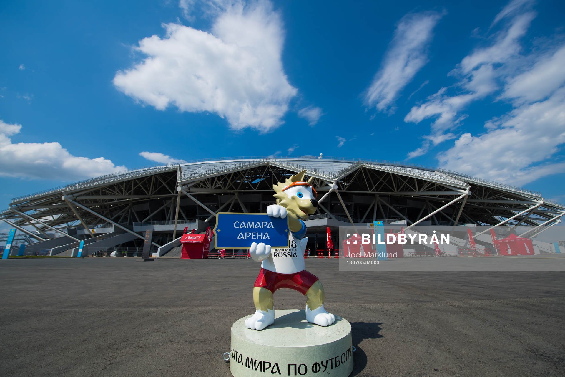 The FIFA 2018 World Cup Mascot Zabivaka in front of Samara