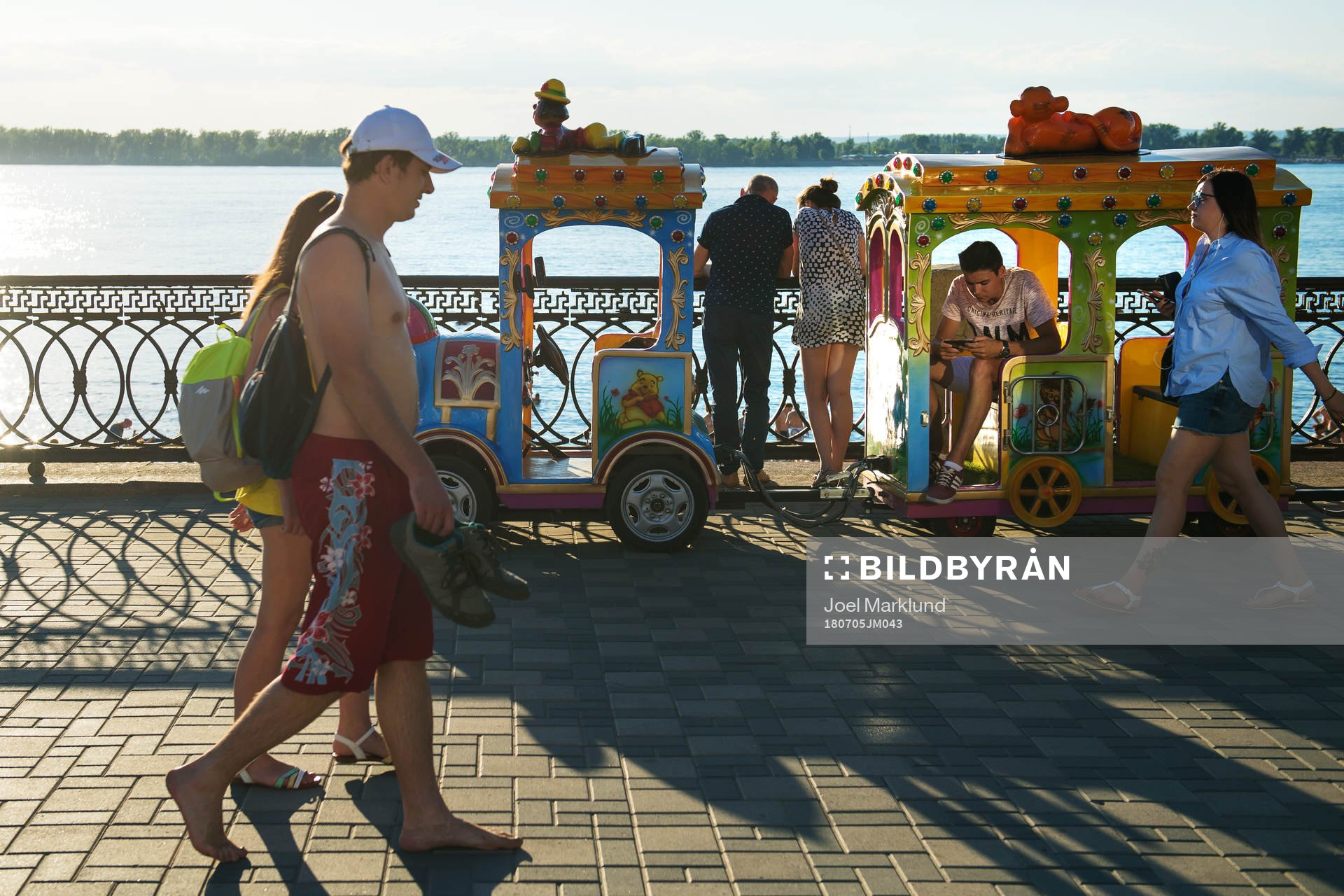 People at a beachwalk