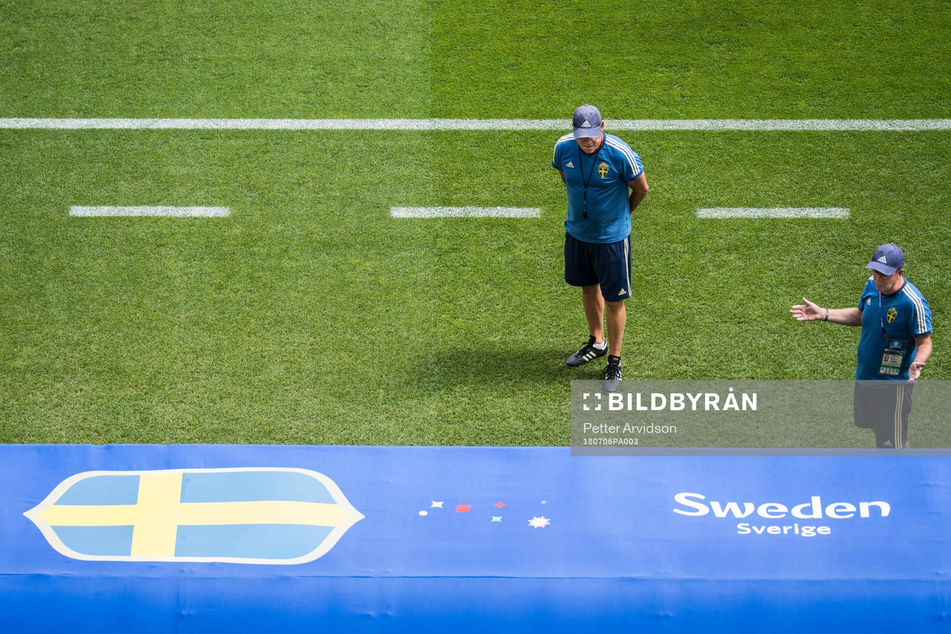 Head coach Janne Andersson and scout Lars Jacobsson of the