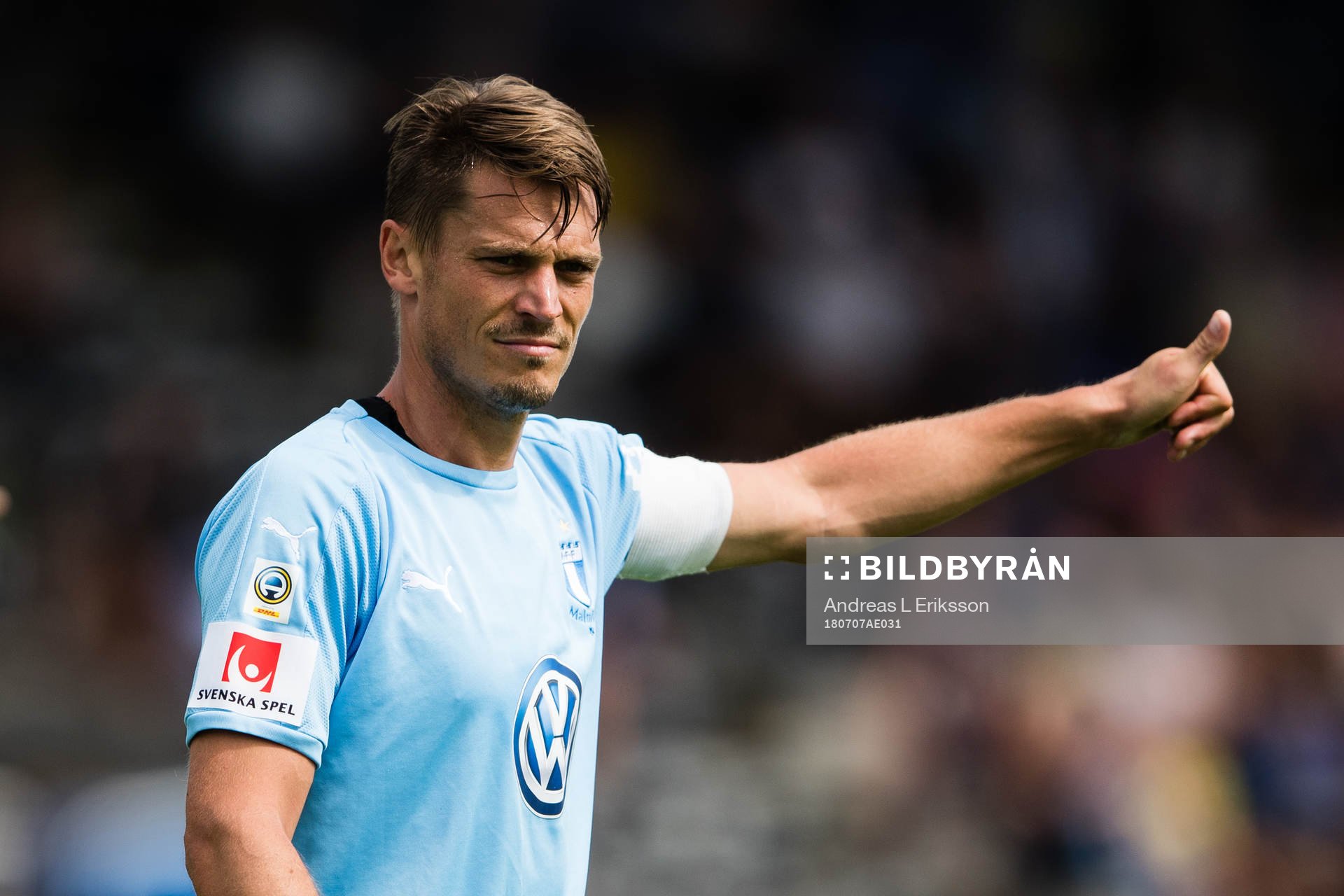 Malmö FFs Markus Rosenberg gör tummen upp