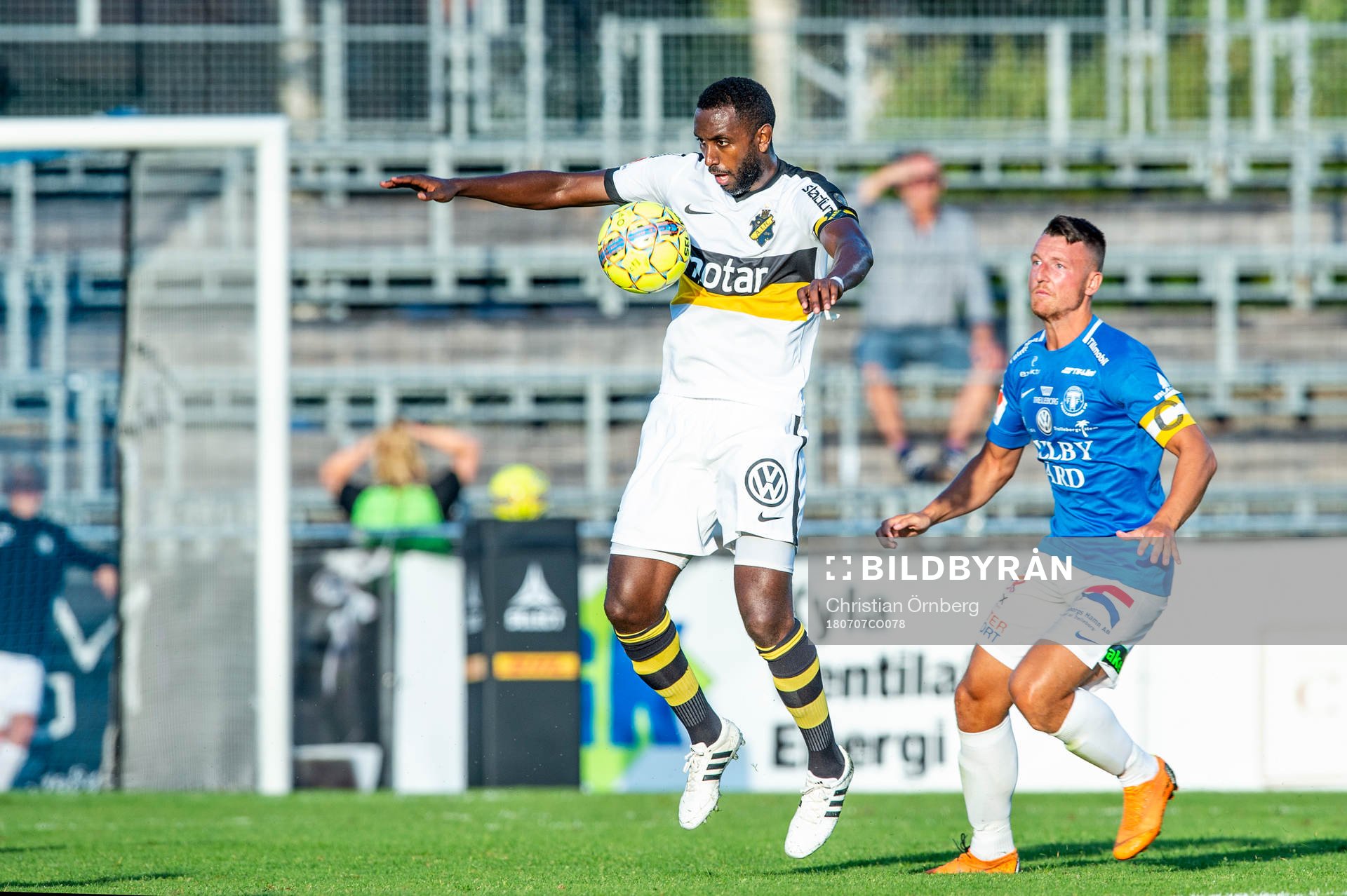 s Henok Goitom mot Trelleborgs Alexander Blomqvist