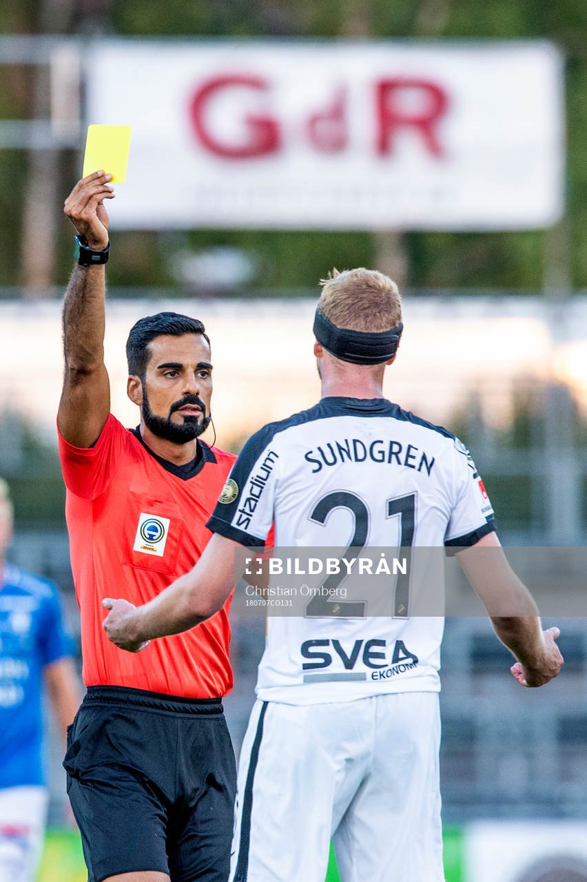 s Daniel Sundgren gult kort