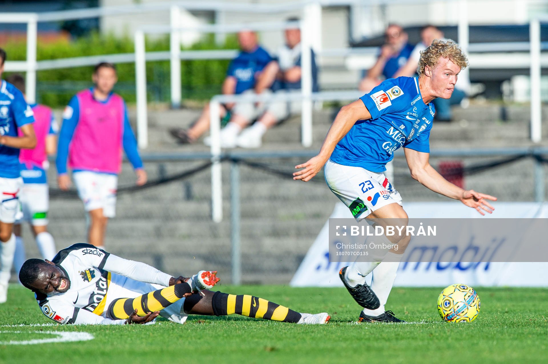 s Enoch Kofi Adu mot Trelleborgs Freddie Brorsson