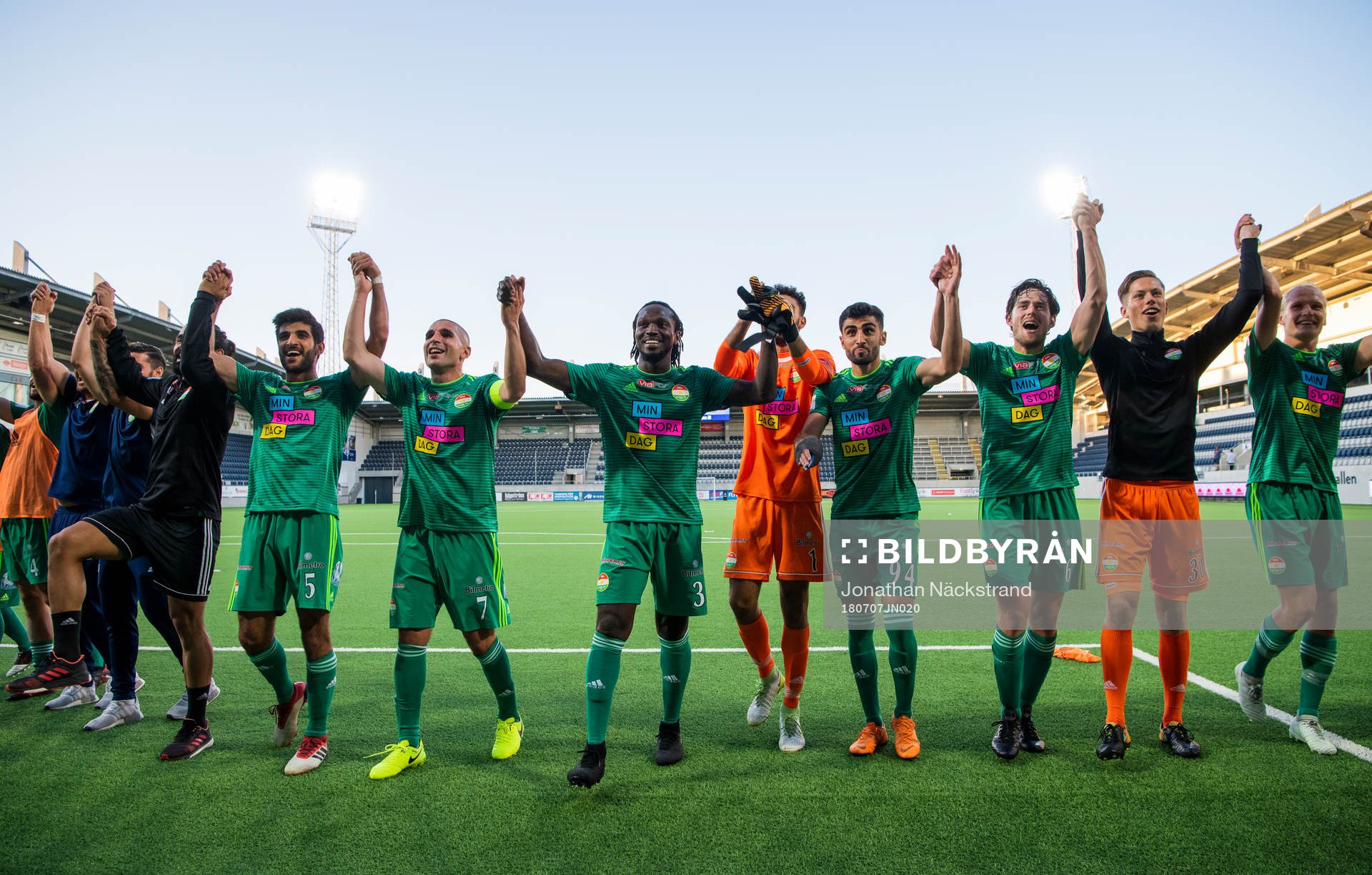 Dalkurds spelare tackar publiken